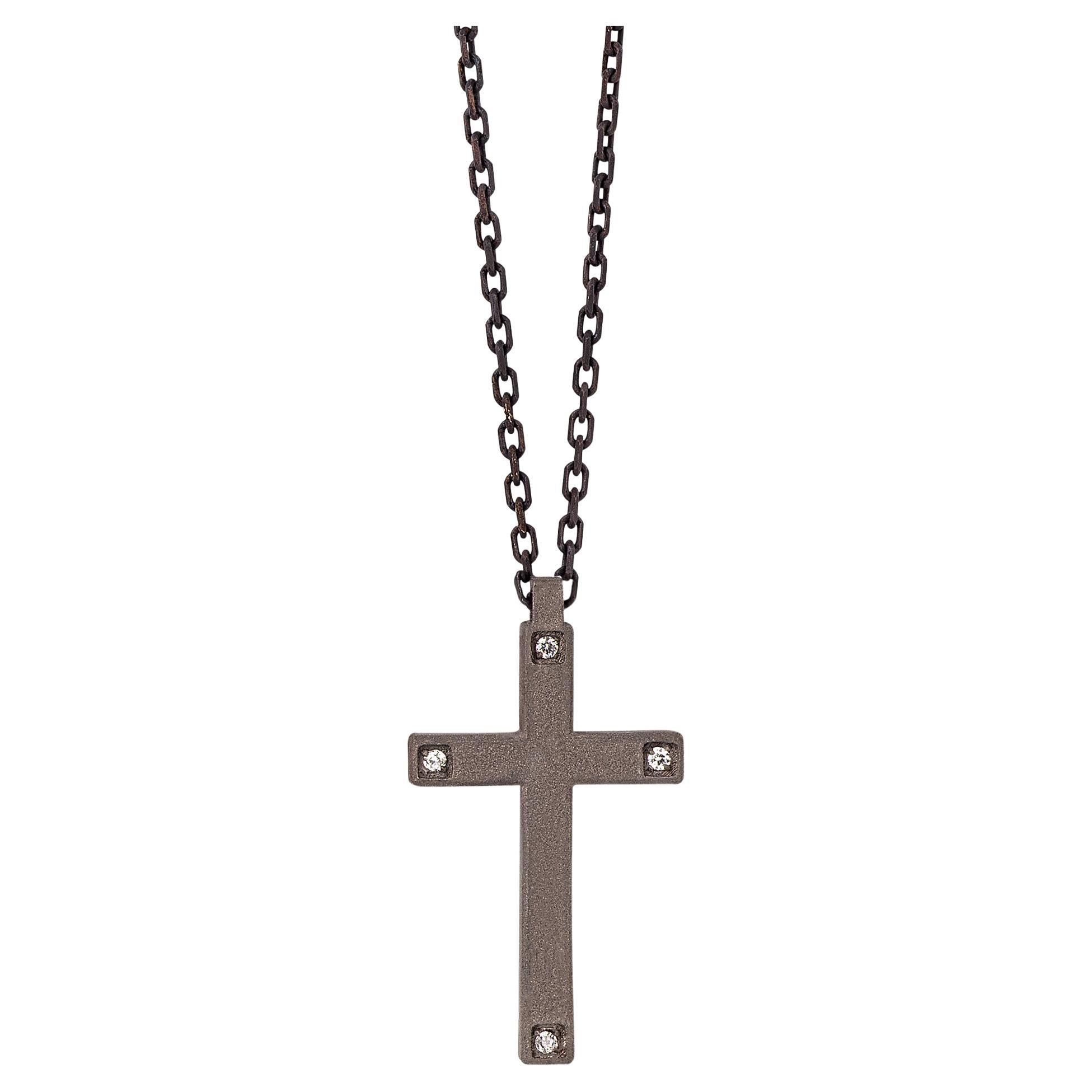 Men's Necklace with Titanium Cross, White Diamonds and 9KT Red Gold For Sale