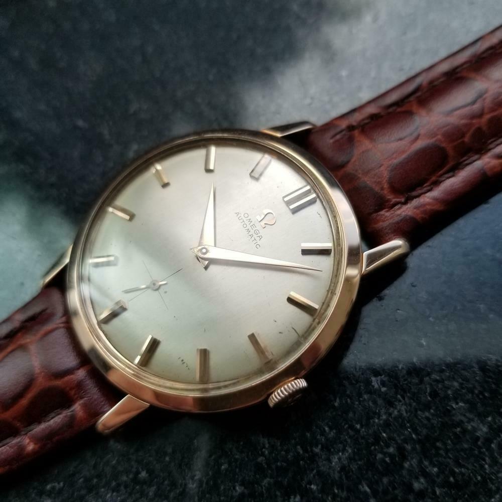 Men's Omega 18k Gold Ref.2897-3 Automatic Dress Watch, circa 1960s Swiss LV636 In Excellent Condition In Beverly Hills, CA