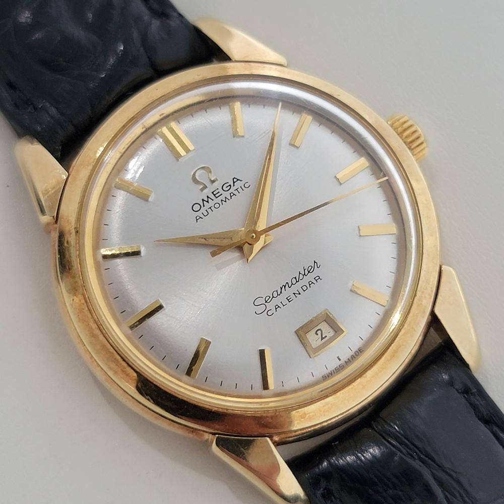 Mens Omega Seamaster Calendar 2627SC 35mm 14k Gold Bumper Automatic 1950s RA402 In Excellent Condition In Beverly Hills, CA
