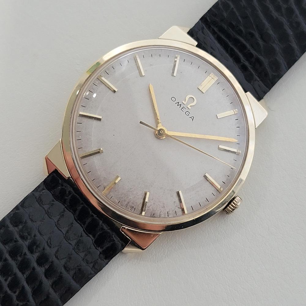 Omega collection américaine P6587 or 14 carats à remontage manuel des années 1960, vintage suisse RA468 Excellent état - En vente à Beverly Hills, CA