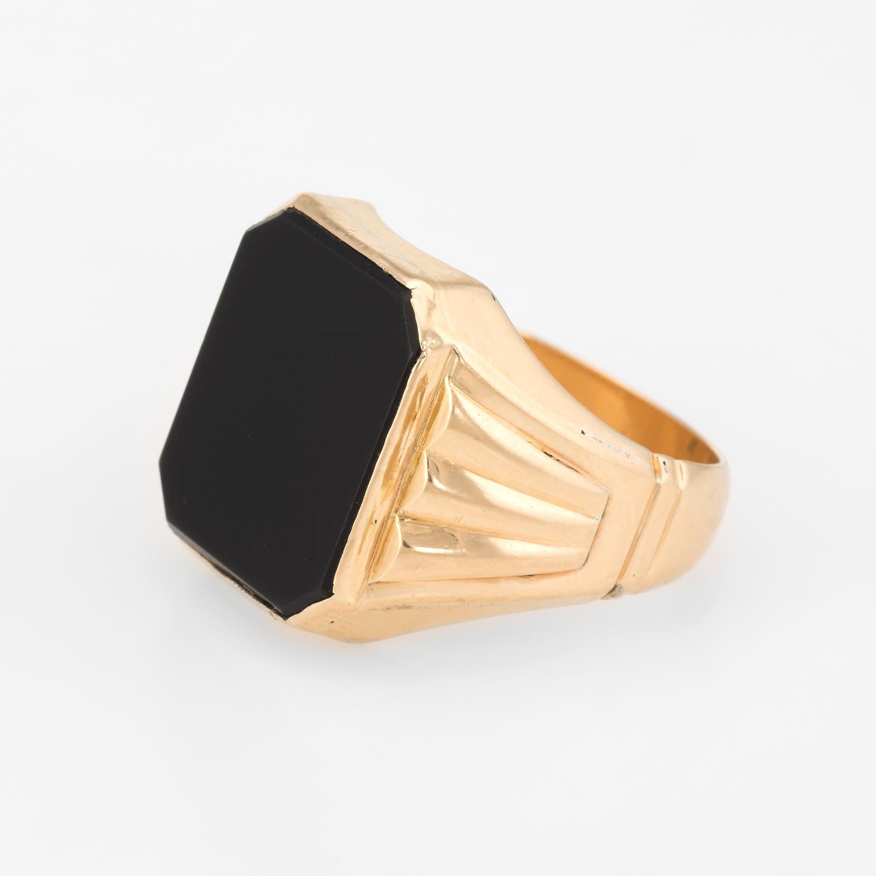 Men's Men’s Onyx Cocktail Ring Vintage 18 Karat Yellow Gold Estate Fine Jewelry