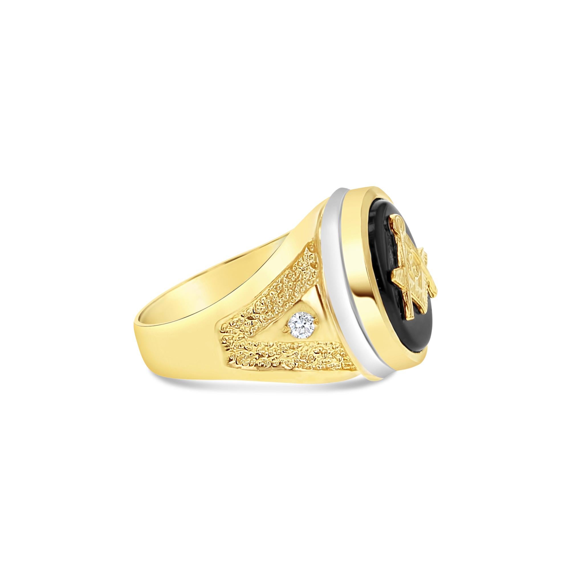 ♥ Product Summary ♥

Main Stone: Onyx
Side Stones: Cubic Zirconia
Band Material: 14k Yellow Gold
Weight: 10 grams 
Width: 18mm 

