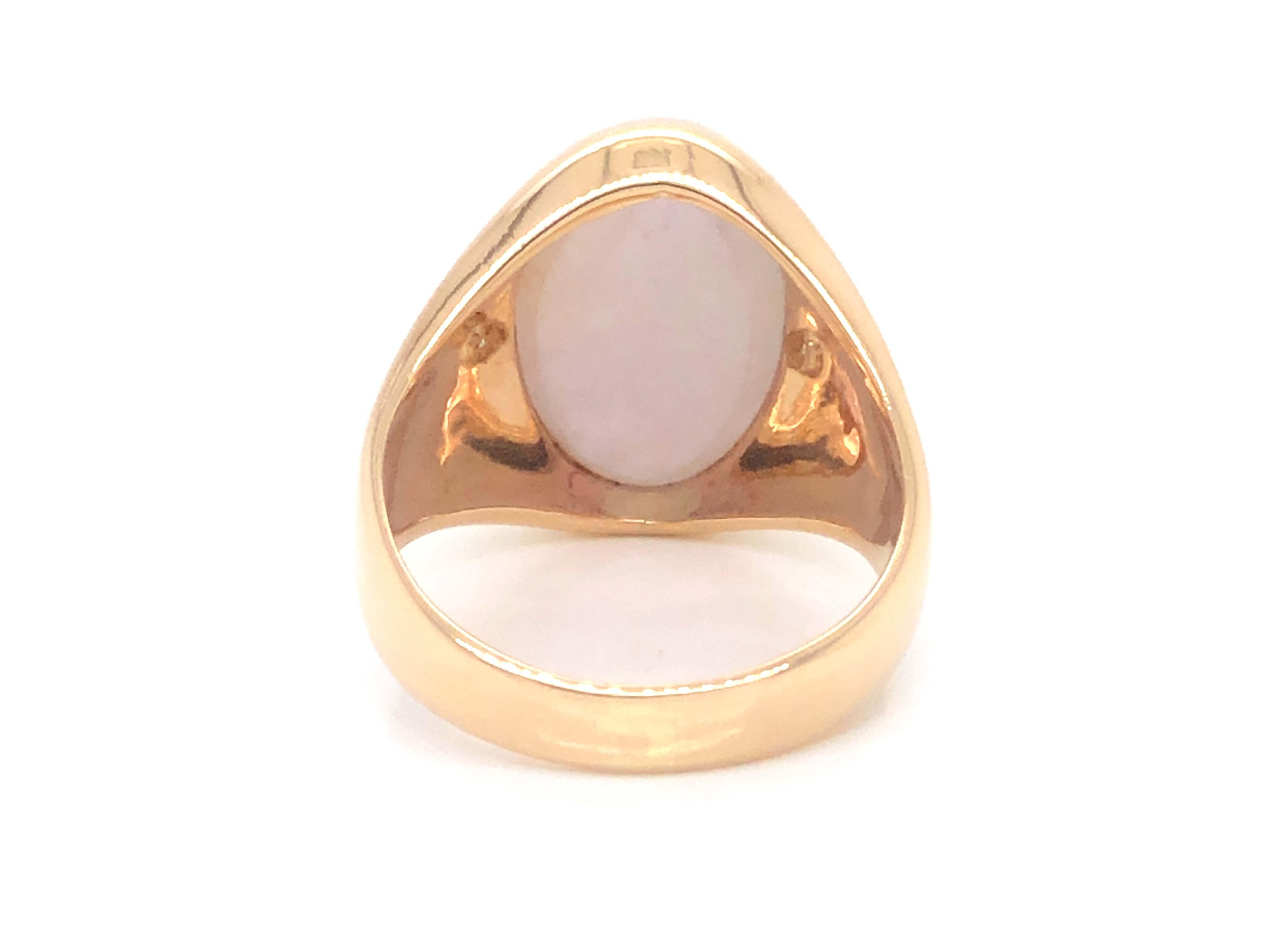 Men's Oval White Jade and Diamond Ring - 14k Yellow Gold For Sale 1