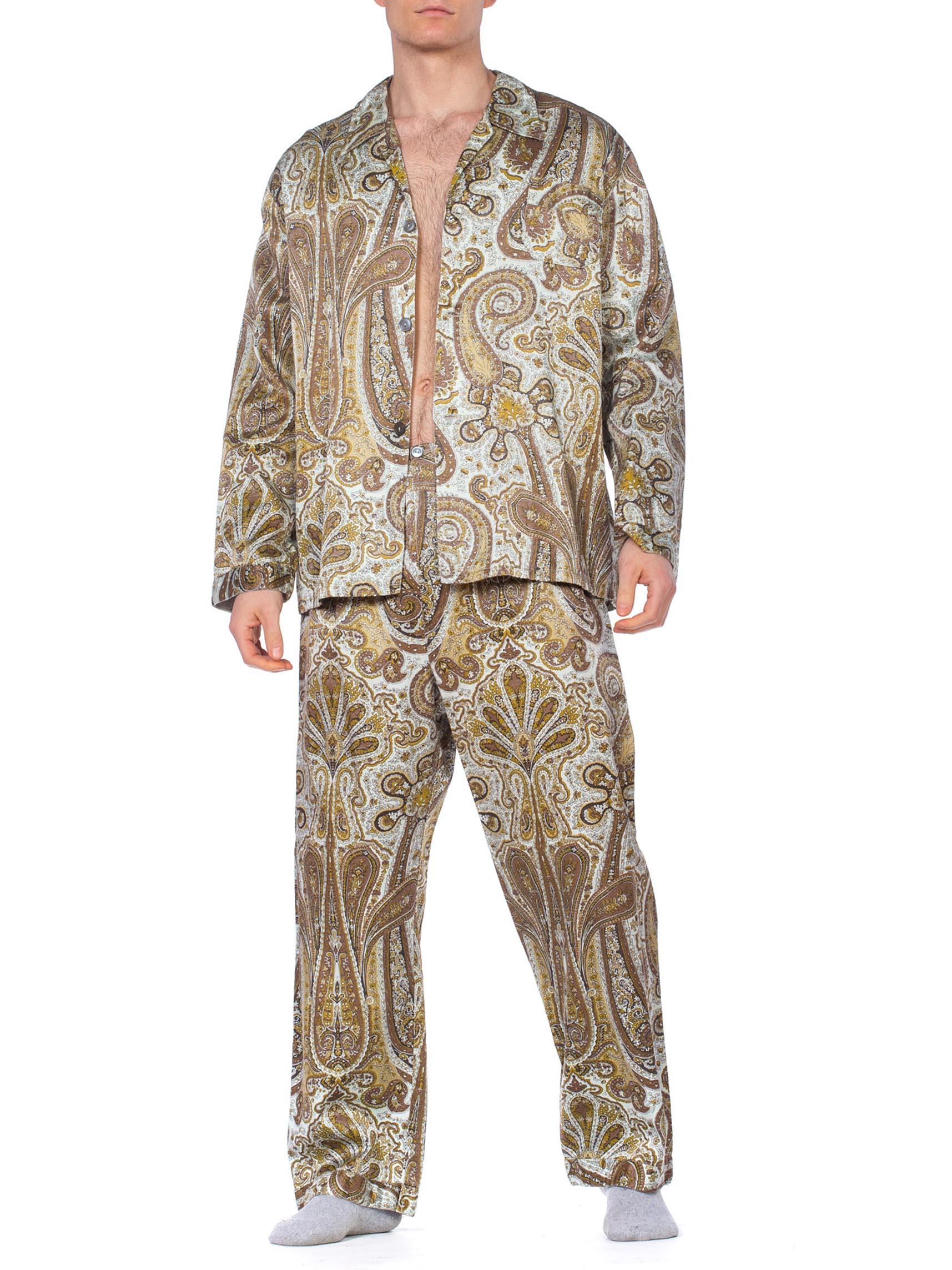 Ensemble pyjama en satin de rayonne avec dos en coton et motif cachemire, années 1970 en vente 1