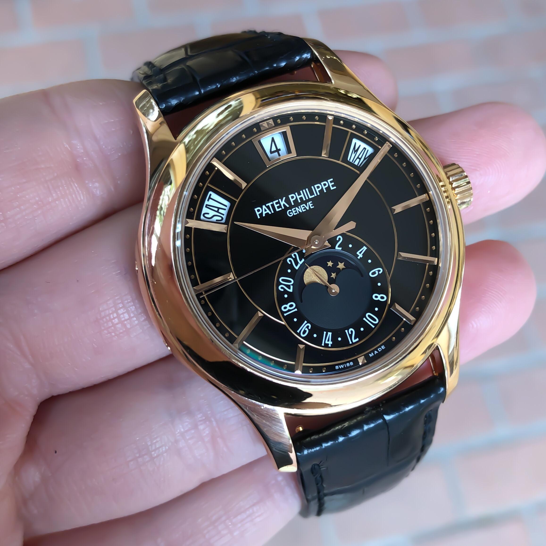 Men's Patek Philippe Complications Watch 18 Karat Rose Gold 5205R In Good Condition In Carmel-by-the-Sea, CA