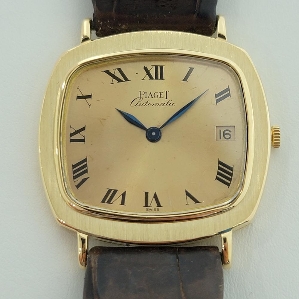 Classic luxury, Men's 18k solid gold Piaget Automatic ref.13432 dress watch, c.1970s, all original, in excellent, working condition. Verified authentic by a master watchmaker. Gorgeous, classic Piaget signed gold dial, Roman numeral hour marks, date