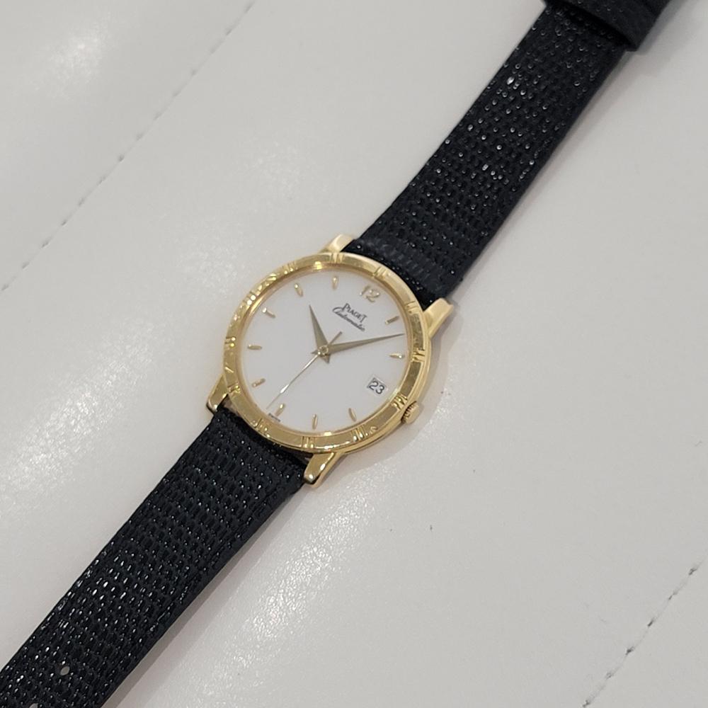 Piaget Réf. 15923 Dancer en or massif 18 carats, date automatique, années 1990, suisse RA527 en vente 2