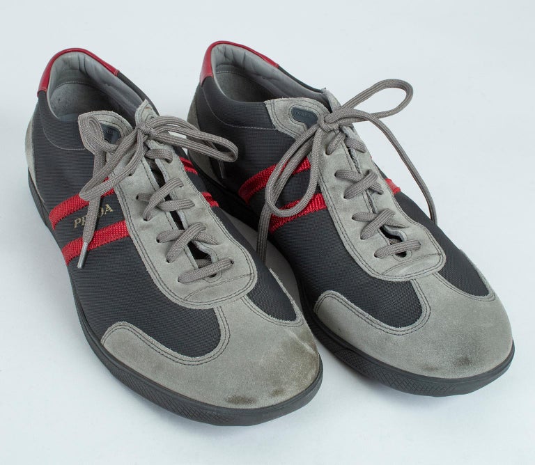 PRADA 26S BOWLING-STYLE HIGH HEELS 70MM IN STEEL GRAY GLOSSY CALFSKIN