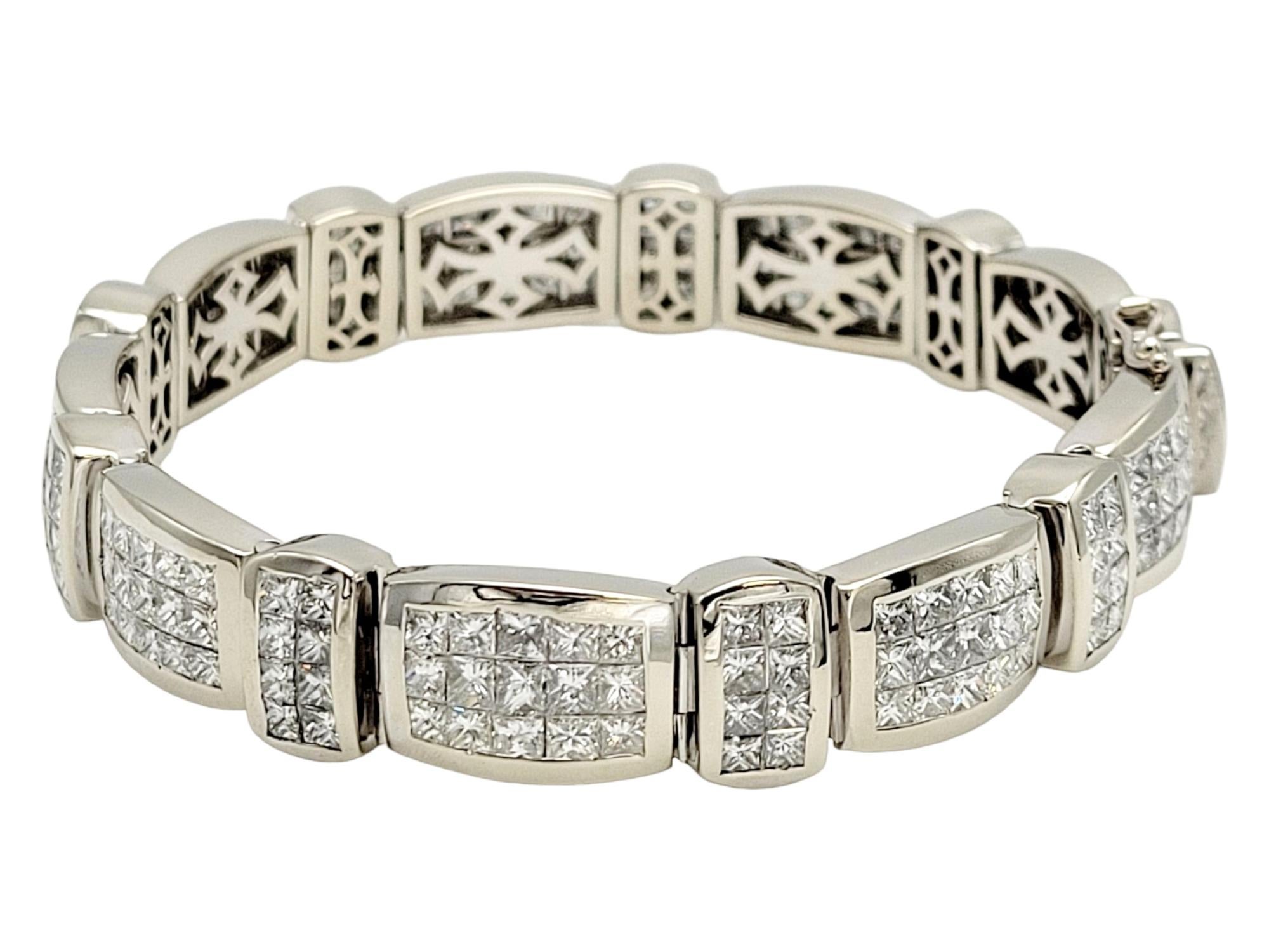Contemporary Men's Princess Cut Diamond Invisible Set Bar Link Bracelet 18 Karat White Gold For Sale