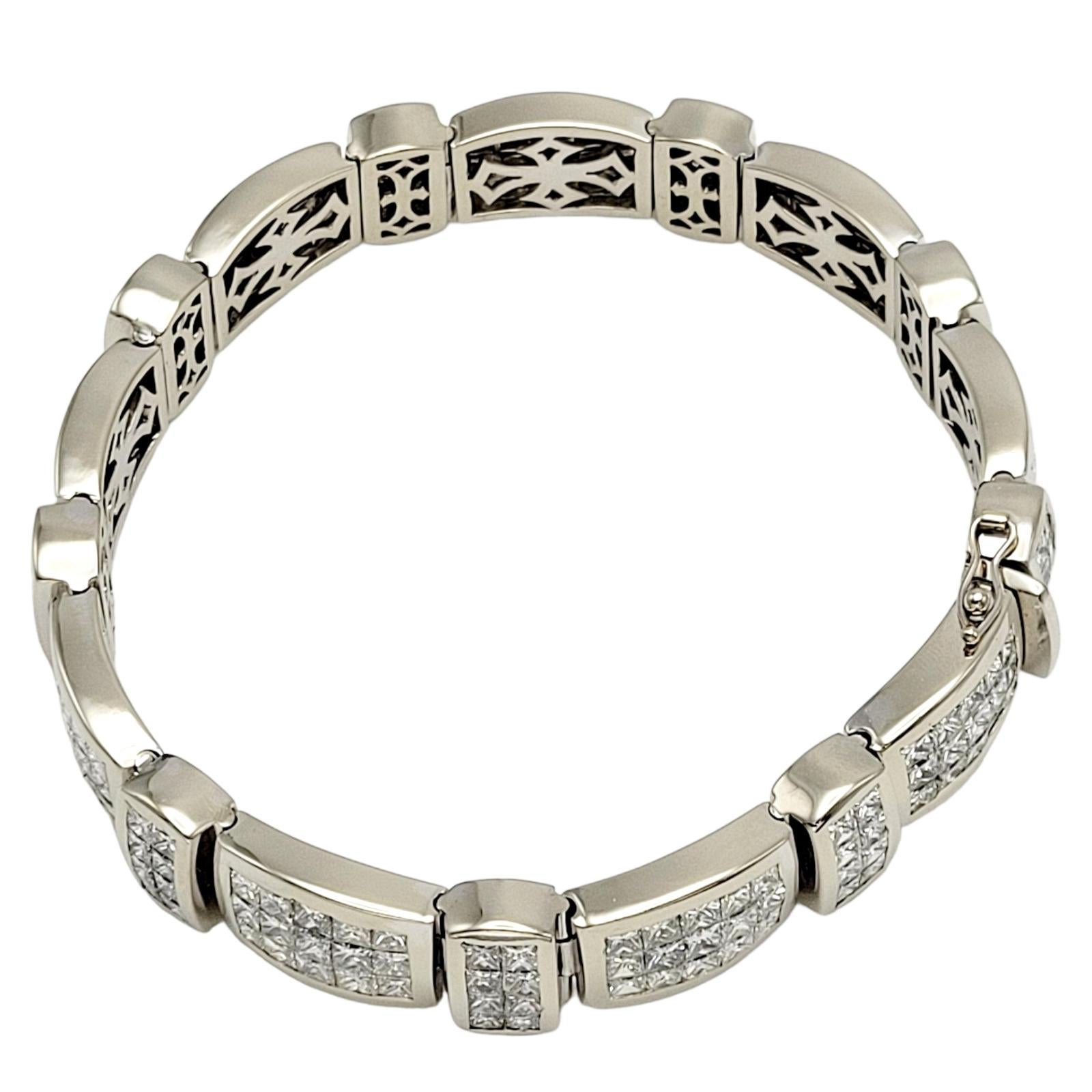 Men's Princess Cut Diamond Invisible Set Bar Link Bracelet 18 Karat White Gold For Sale 1