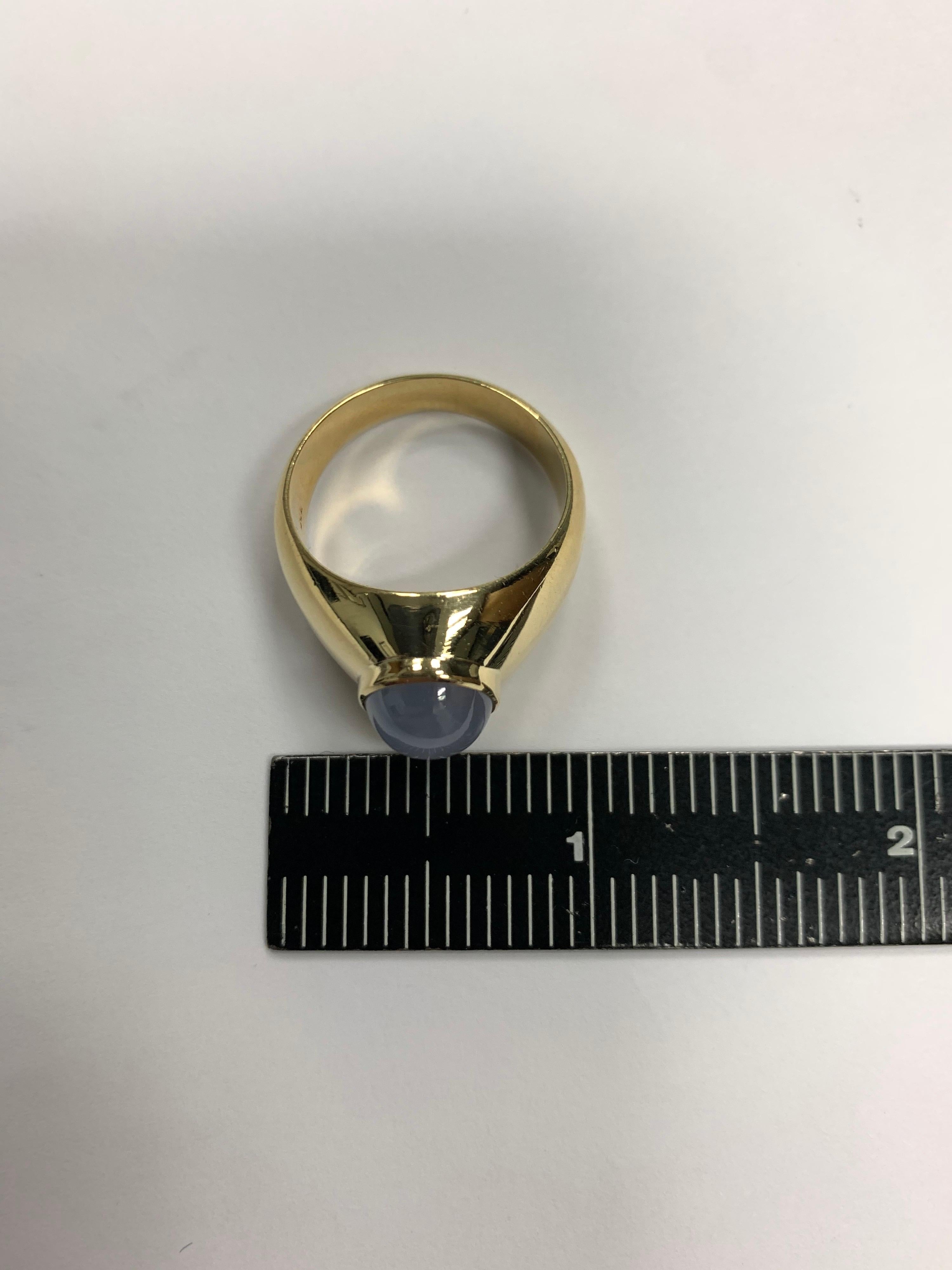 Homme Retro 10 Carat Gold Ring Natural Cabochon Bluish Star Sapphire Gem Stone en vente 4