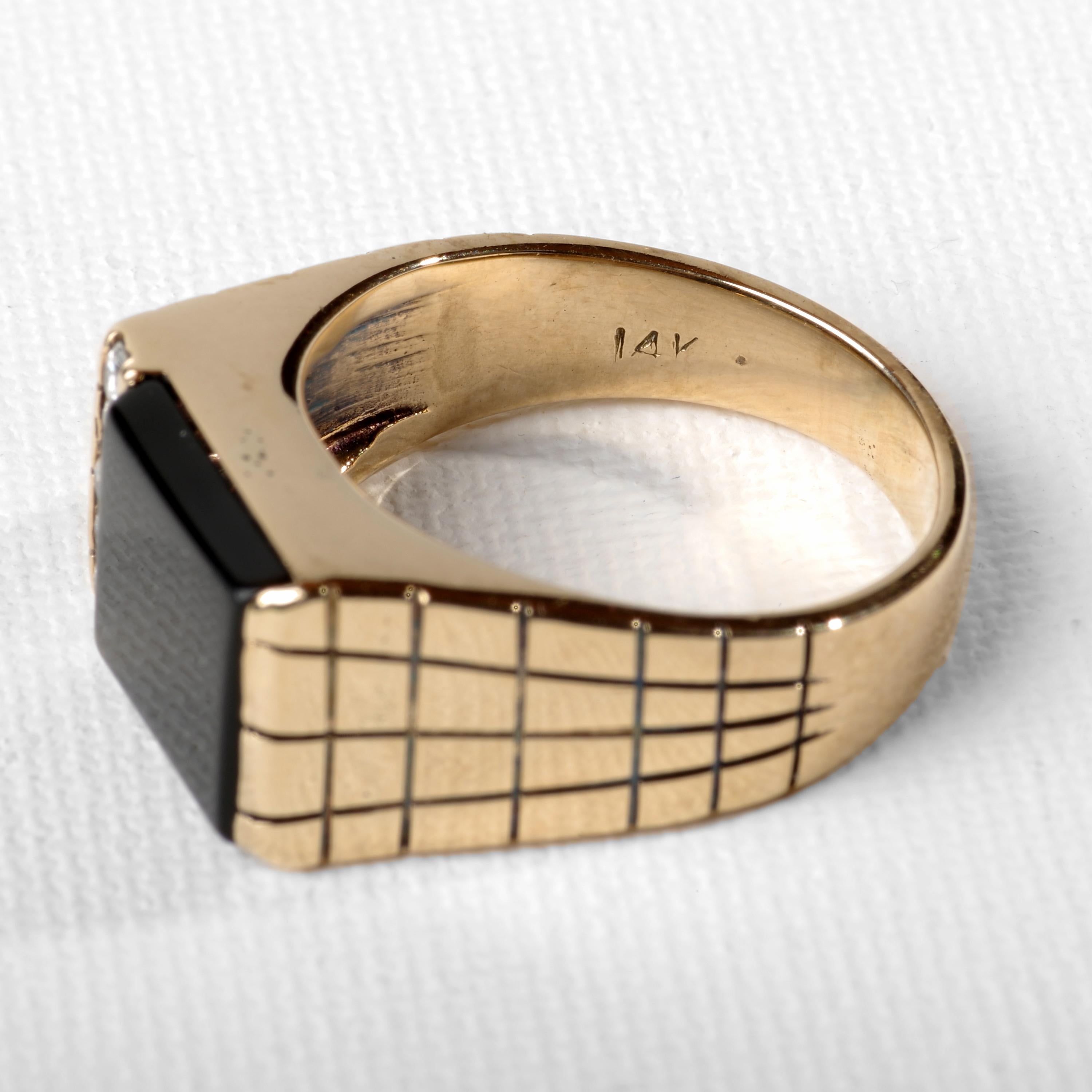 Brilliant Cut Men's Ring 1980s Onyx and Diamond