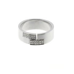 21st Century 18 Karat White Gold Pavé White Diamond Man's Ring