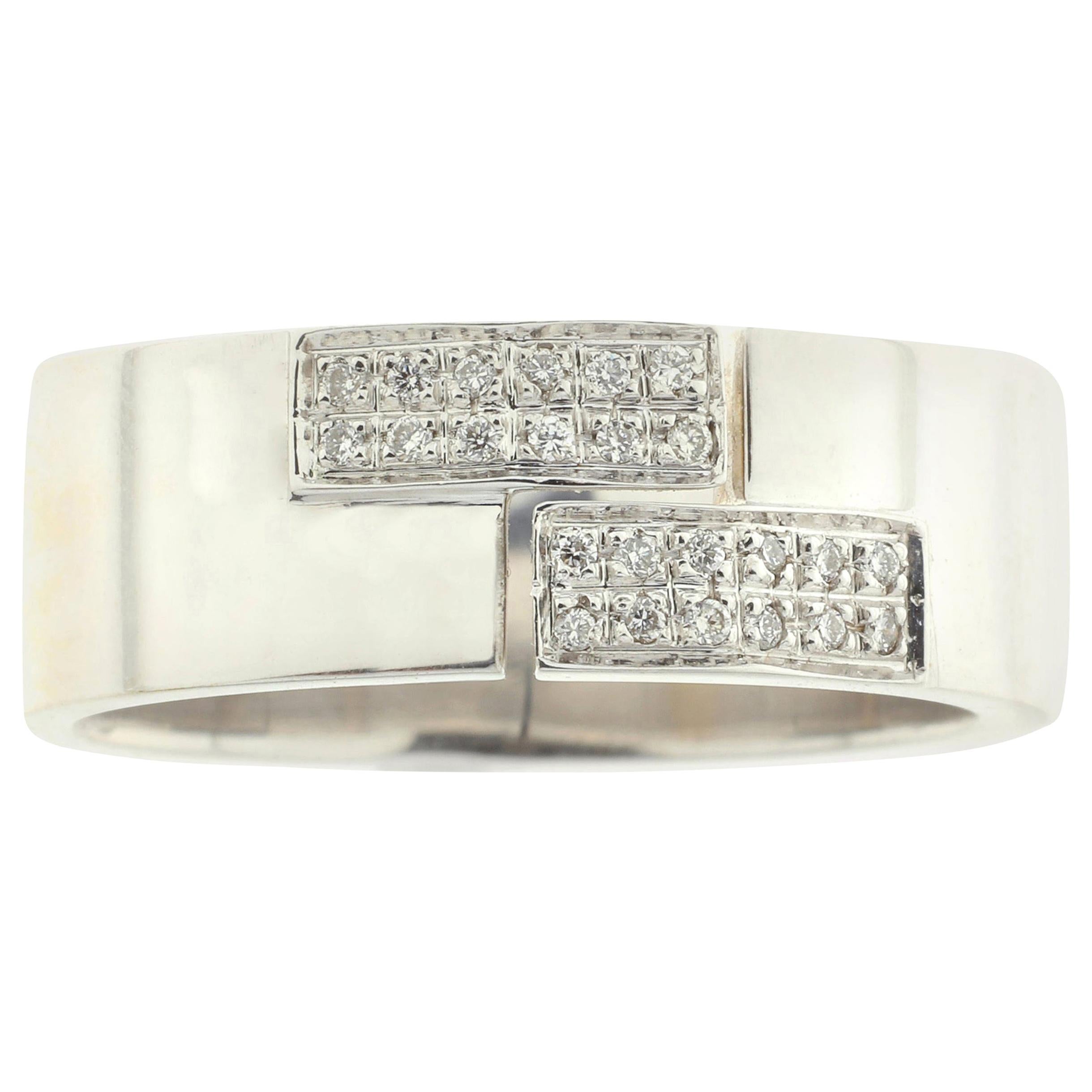 21st Century 18 Karat White Gold Pavé White Diamond Man's Ring