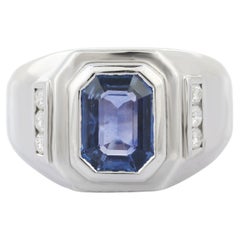 Men's Ring in 18K White Gold with Diamonds and 1.7 Ct Octagon Blue Sapphire