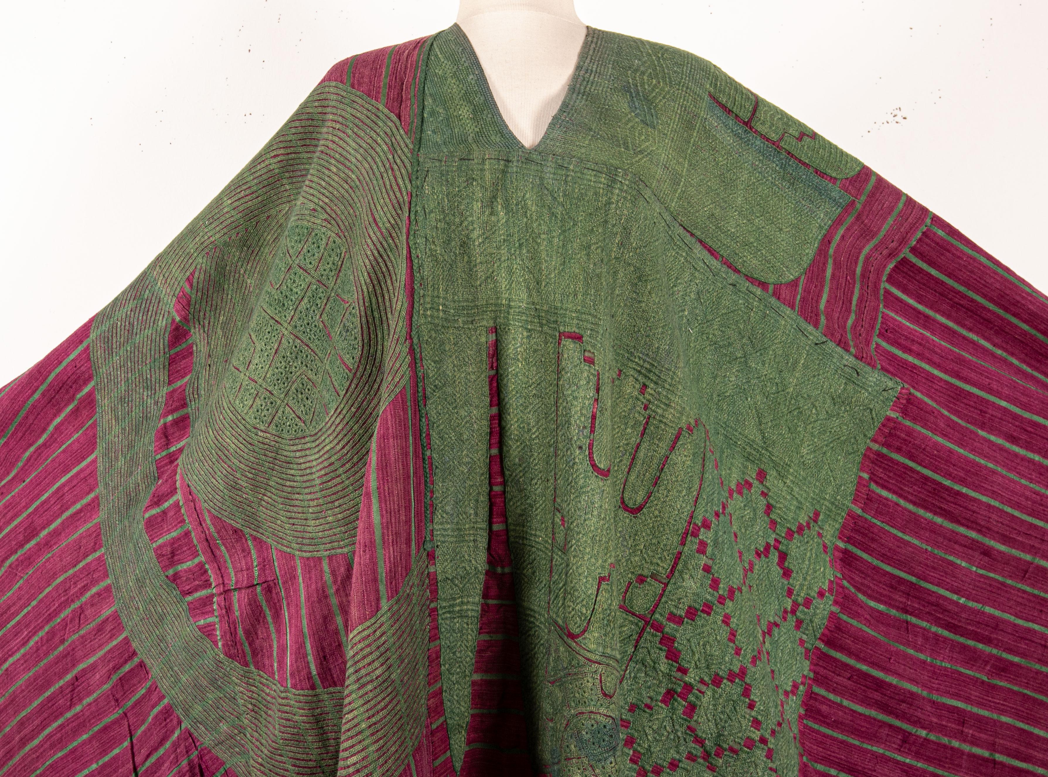 Mens Robe, Agbada, your, Nigeria, mid 20th C. For Sale 5