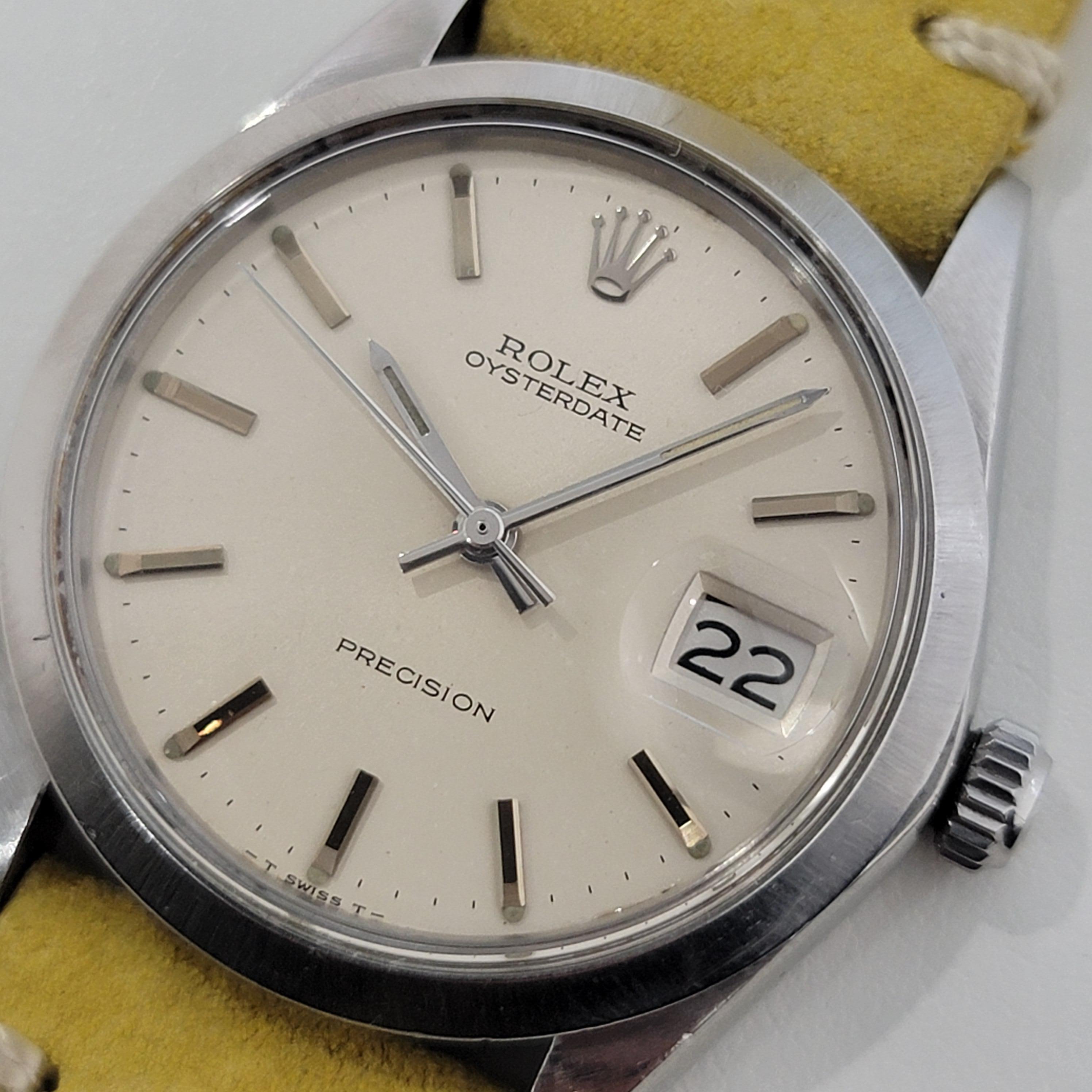 Timeless classic, iconic Men's Rolex ref.6694 Oysterdate Precision hand-wind dress watch, c.1969, with original Rolex box and paper. Verified authentic by a master watchmaker. Gorgeous Rolex signed dial, applied gilt indice hour markers, silver