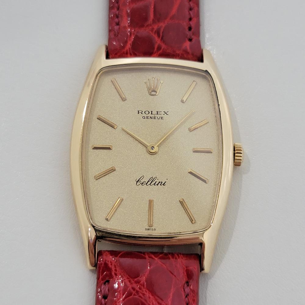 Lujo atemporal, Reloj de vestir de cuerda manual Rolex Cellini Geneve de oro macizo de 18 quilates para caballero, c.1970. Verificado auténtico por un maestro relojero. Preciosa esfera de oro texturado firmada por Rolex, con matrícula de Ginebra,
