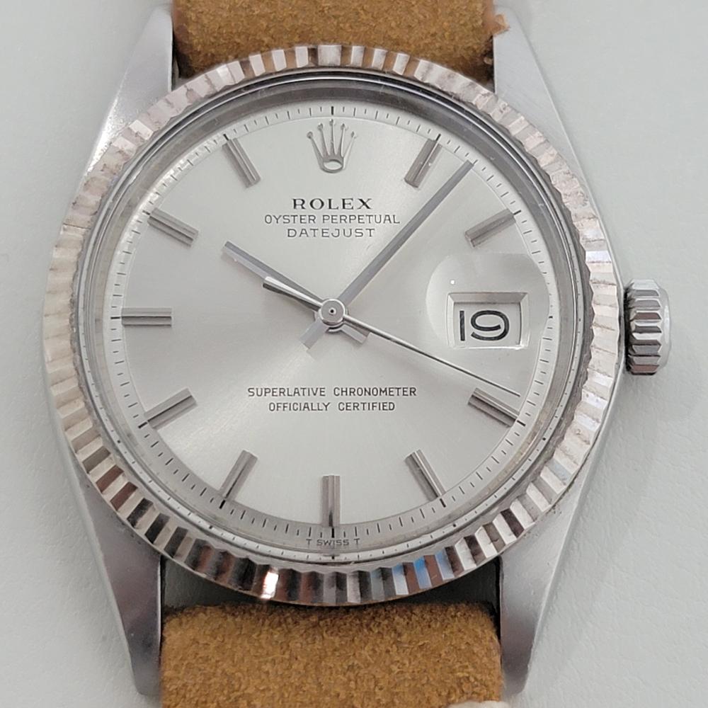 Timeless icon, Men's 18k white gold and stainless steel Rolex Oyster Datejust ref.1601 automatic, c.1971, in excellent working condition. Verified authentic by a master watchmaker. Gorgeous Rolex signed silver dial, applied baton hour markers,