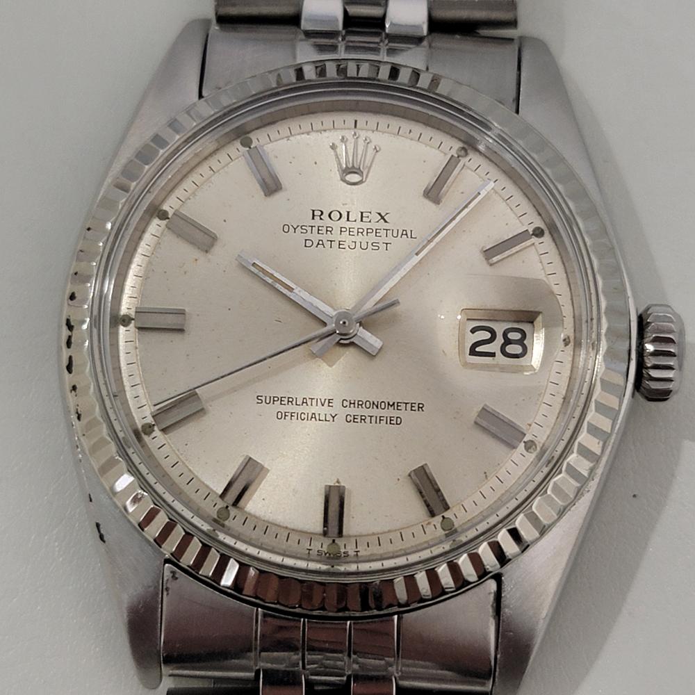 Icône intemporelle, Rolex Oyster Datejust ref.1601 automatique en or blanc 18k et acier inoxydable pour homme, c.1973, en excellent état de marche. Vérifié authentique par un maître horloger. Magnifique cadran argenté signé Rolex, index appliqués,