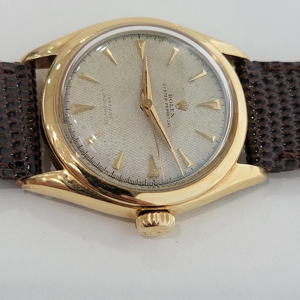 Mens Rolex Oyster Perpetual 6084 18k Gold Bubbleback Automatic 1950s RA227B In Excellent Condition In Beverly Hills, CA