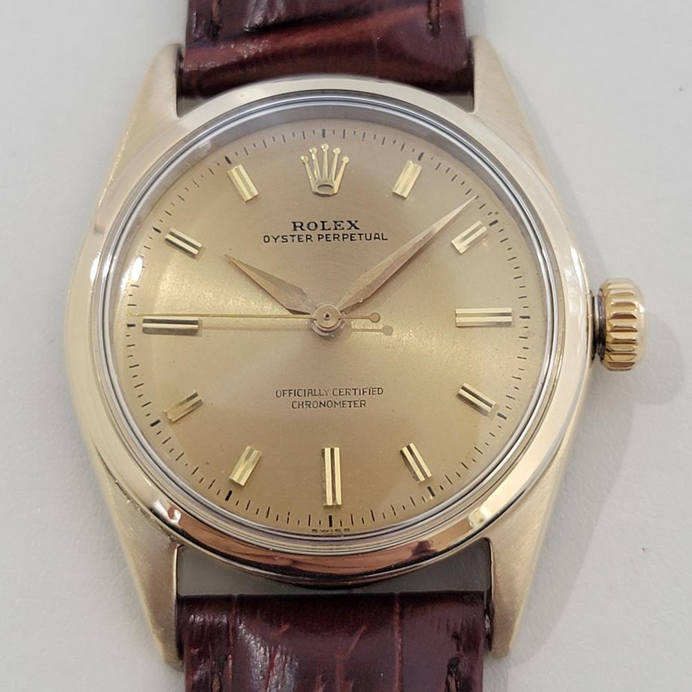 Lujoso clásico, reloj de vestir automático Rolex Oyster Perpetual Ref.6634 de caballero, dorado, c.1950, en excelente estado de funcionamiento. Verificado auténtico por un maestro relojero. Preciosa esfera de oro firmada por Rolex, índices