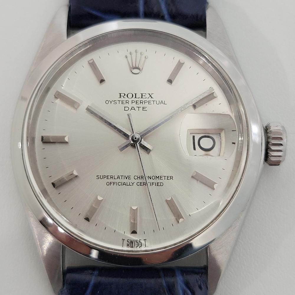 Timeless classic, Men's Rolex Oyster Perpetual Date Ref 1500 automatic, c.1970. Verified authentic by a master watchmaker. Gorgeous Rolex signed silver dial, applied silver indice hour markers, silver minute and hour hands, sweeping central second