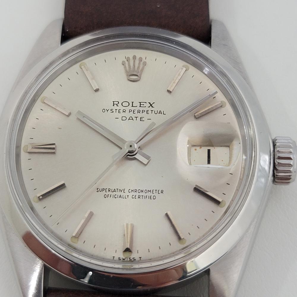 Iconic classic, Men's Rolex Oyster Perpetual Date Ref.1500 automatic, c.1965. Verified authentic by a master watchmaker. Gorgeous unrefurbished Rolex-signed silver dial, applied indice hour markers, lsilver minute and hour hands, sweeping central