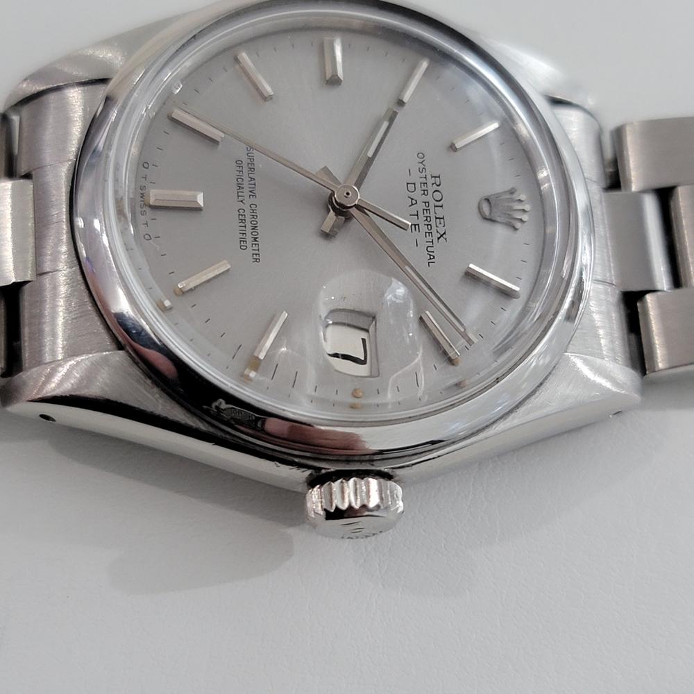 Mens Rolex Oyster Perpetual Date 1501 Automatic 1970s with Paper RA248 In Excellent Condition In Beverly Hills, CA