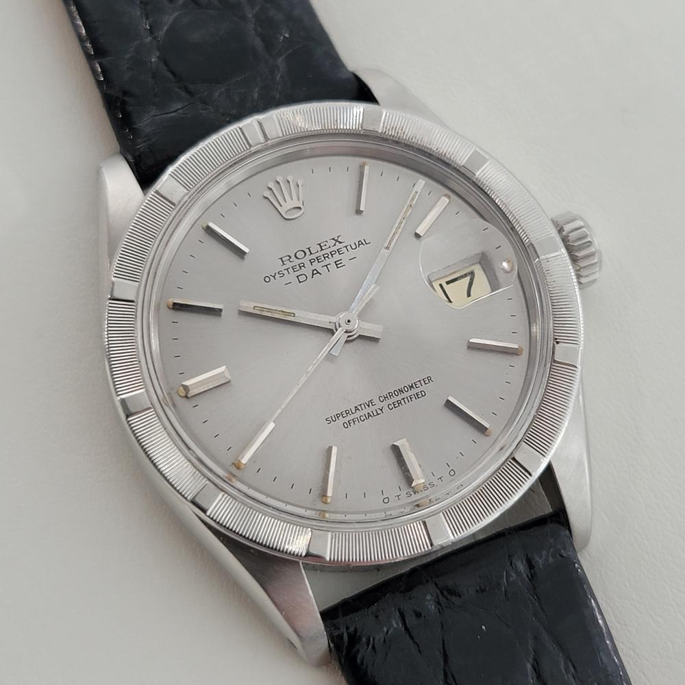Mens Rolex Oyster Perpetual Date 1501 Automatic with Paper 1970s Vintage RA320B In Excellent Condition For Sale In Beverly Hills, CA