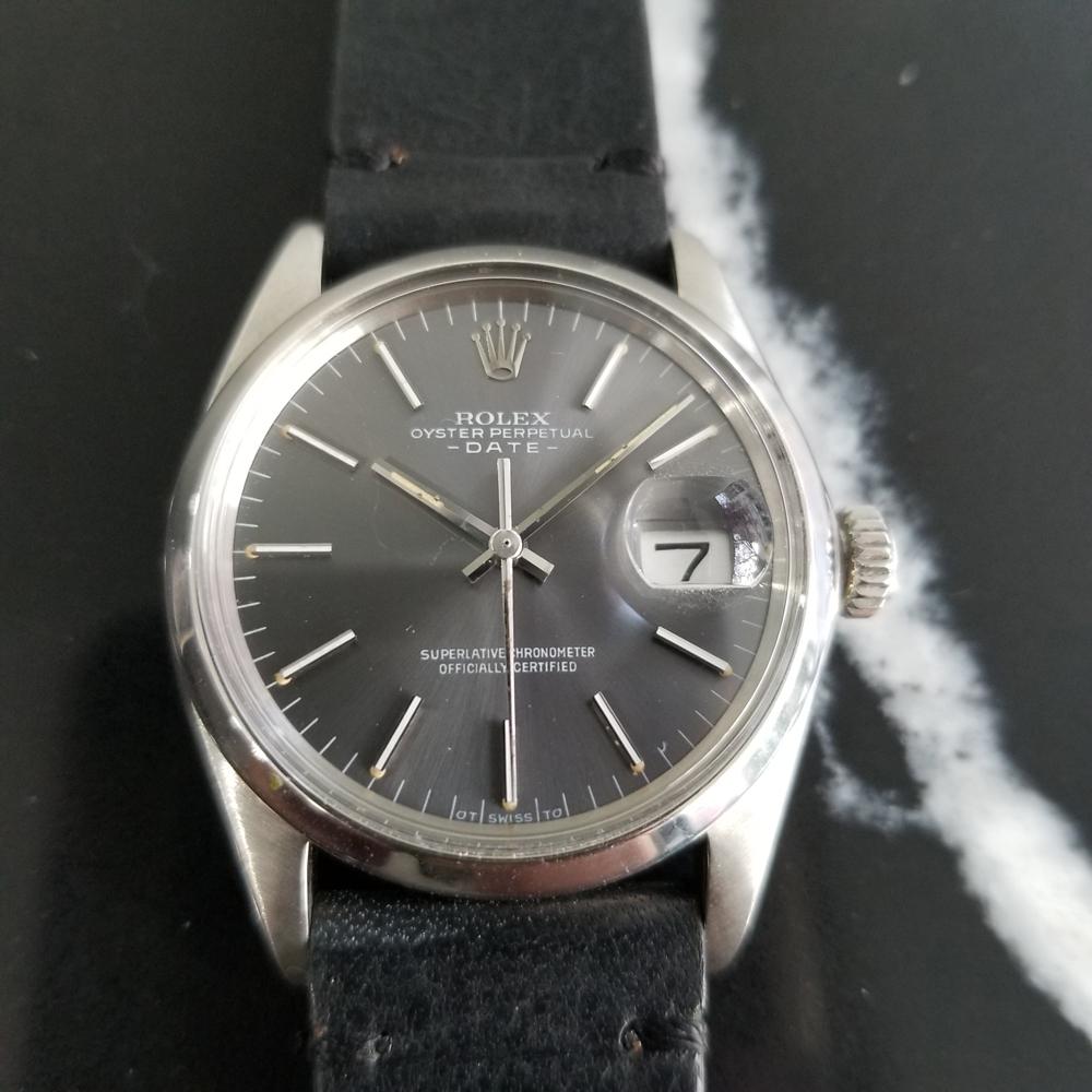 Iconic classic, Men's Rolex Oyster Perpetual Date Ref.1500 automatic, c.1972. Verified authentic by a master watchmaker. Gorgeous original Rolex-signed metallic gray dial, applied indice hour markers, silver lumed minute and hour hands, sweeping