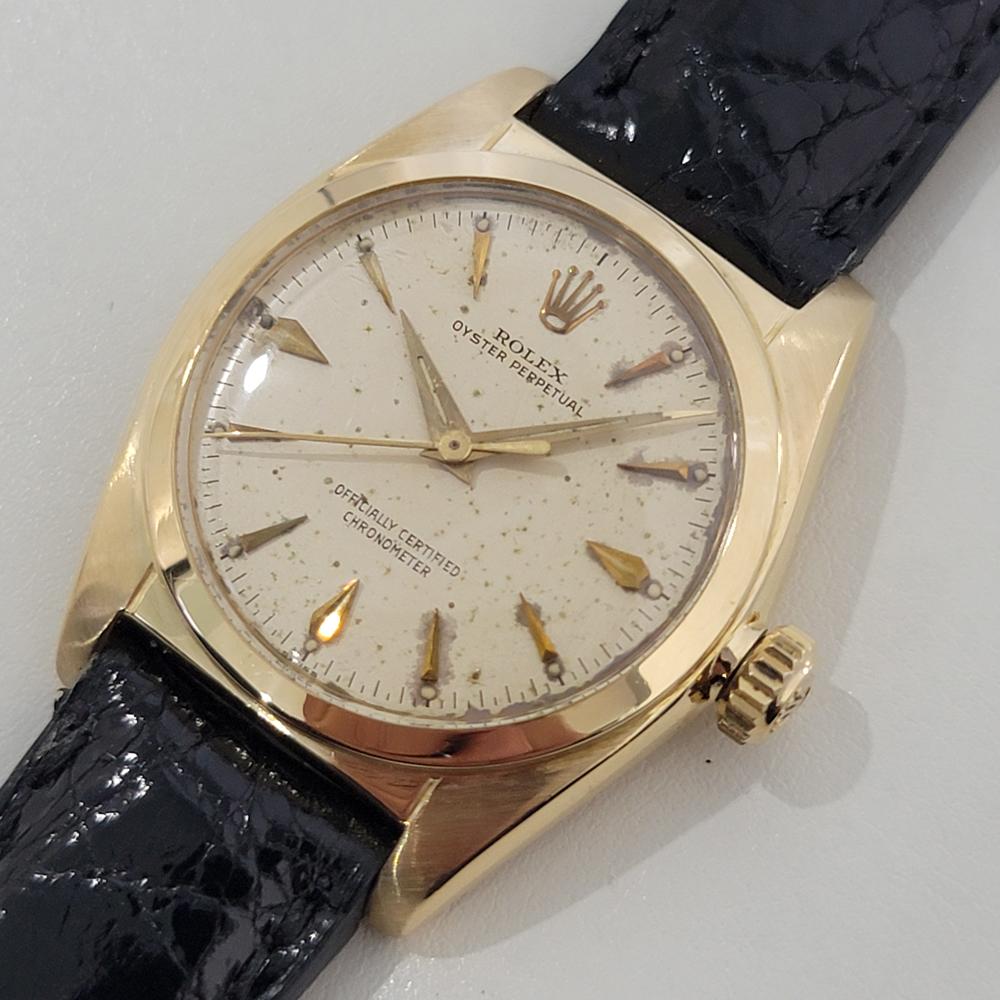 Mens Rolex Oyster Perpetual Ref 6050 18k Solid Gold 32mm Automatic 1950s RA439 In Excellent Condition For Sale In Beverly Hills, CA