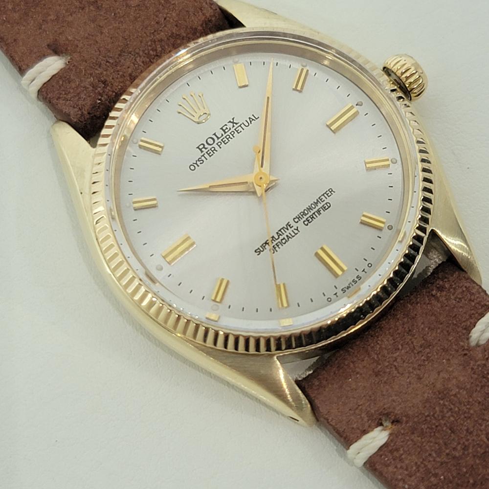 Herren Rolex Oyster Perpetual Ref 6467 9k Massivgold 34mm Automatik 1950er RA482 im Zustand „Hervorragend“ in Beverly Hills, CA