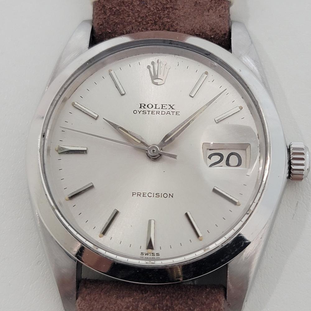 Iconic classic, Men's Rolex Oysterdate Precision ref.6694, hand-wind dress watch, c.1964, in excellent working condition. Verified authentic by a master watchmaker. Gorgeous Rolex signed silver dial, applied baton index hour markers, silver minute