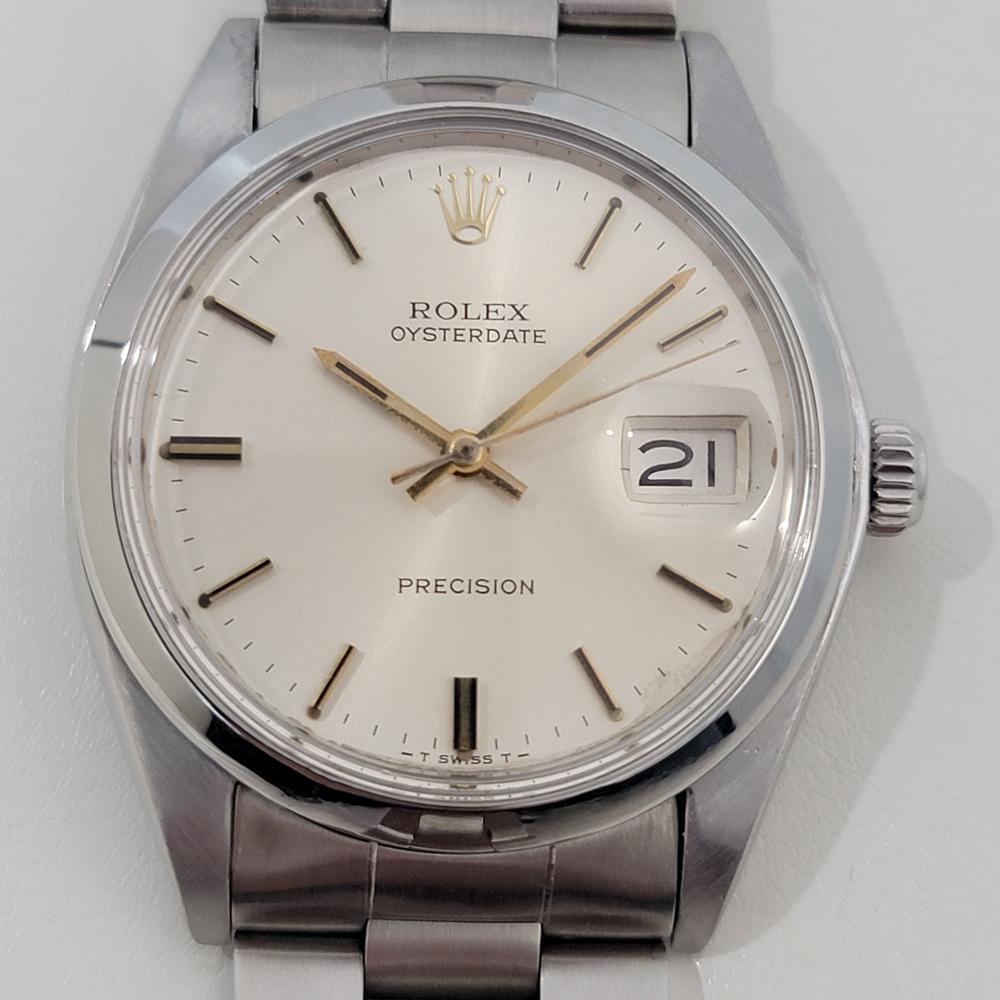 Classic icon, Men's Rolex Oysterdate Precision ref 6694 hand-wind dress watch, c.1972, in excellent working condition. Verified authentic by a master watchmaker. Gorgeous Rolex signed dial, applied baton indice hour markers, gilt minute and hour