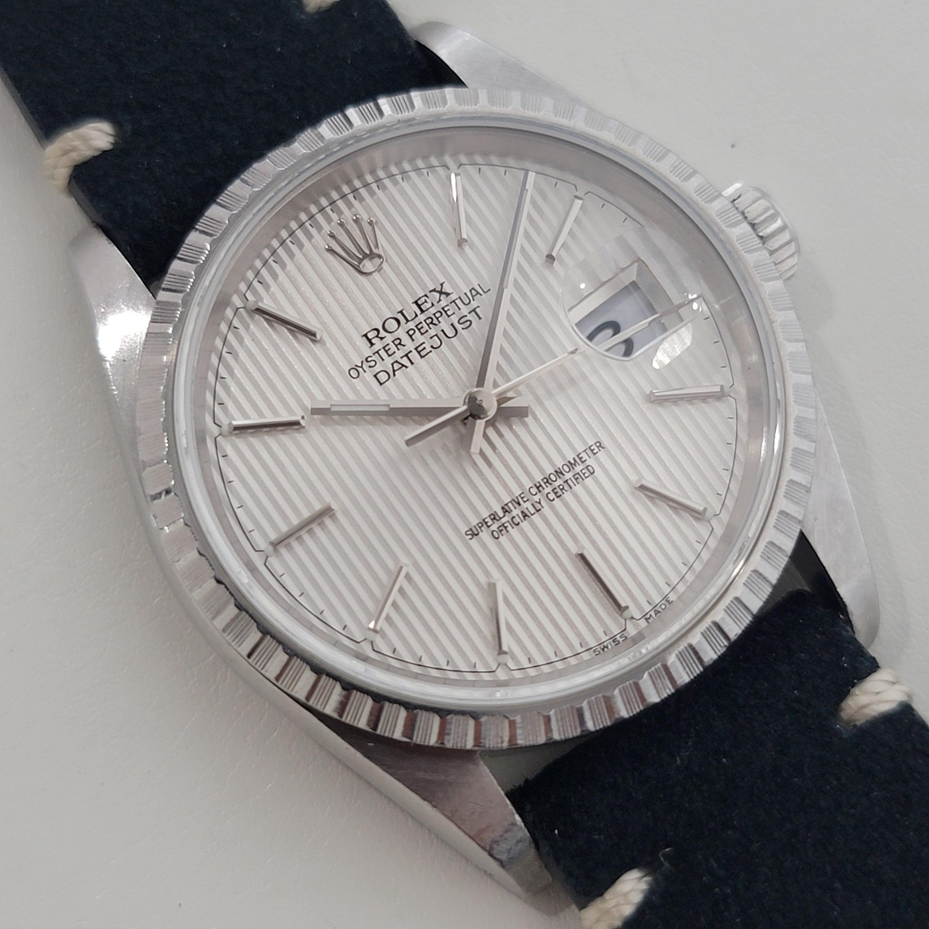 Mens Rolex Ref 16220 Oyster Datejust Rare Tapestry Dial Automatic 1990s RA278B In Excellent Condition In Beverly Hills, CA