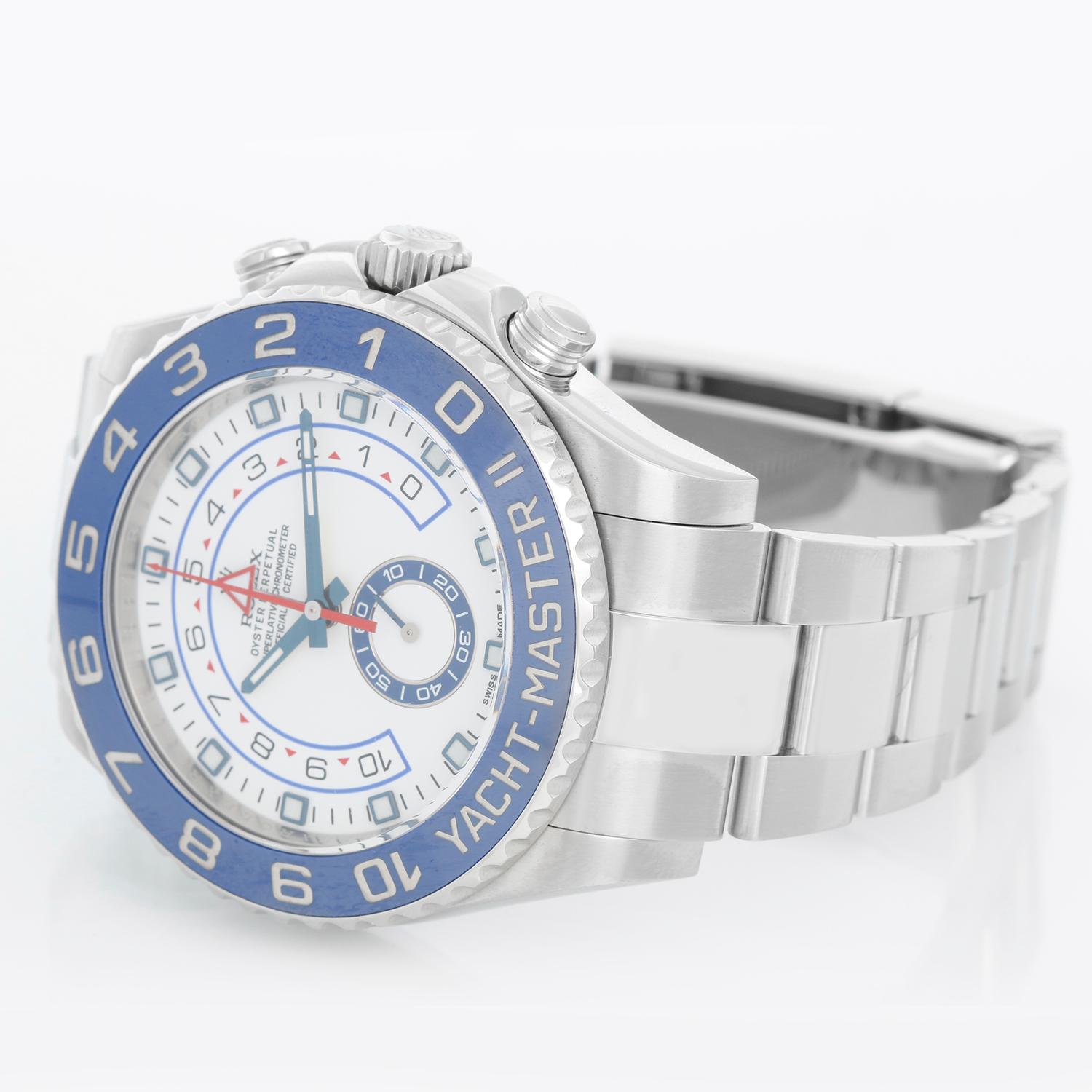 Men's Rolex Yacht-Master II Regatta Watch Stainless Steel Blue Bezel 116680 - Automatic winding, Regatta Chronograph, 31 jewels, sapphire crystal. Stainless steel case with rotatable Ring Command bezel with blue insert (44mm diameter). White dial