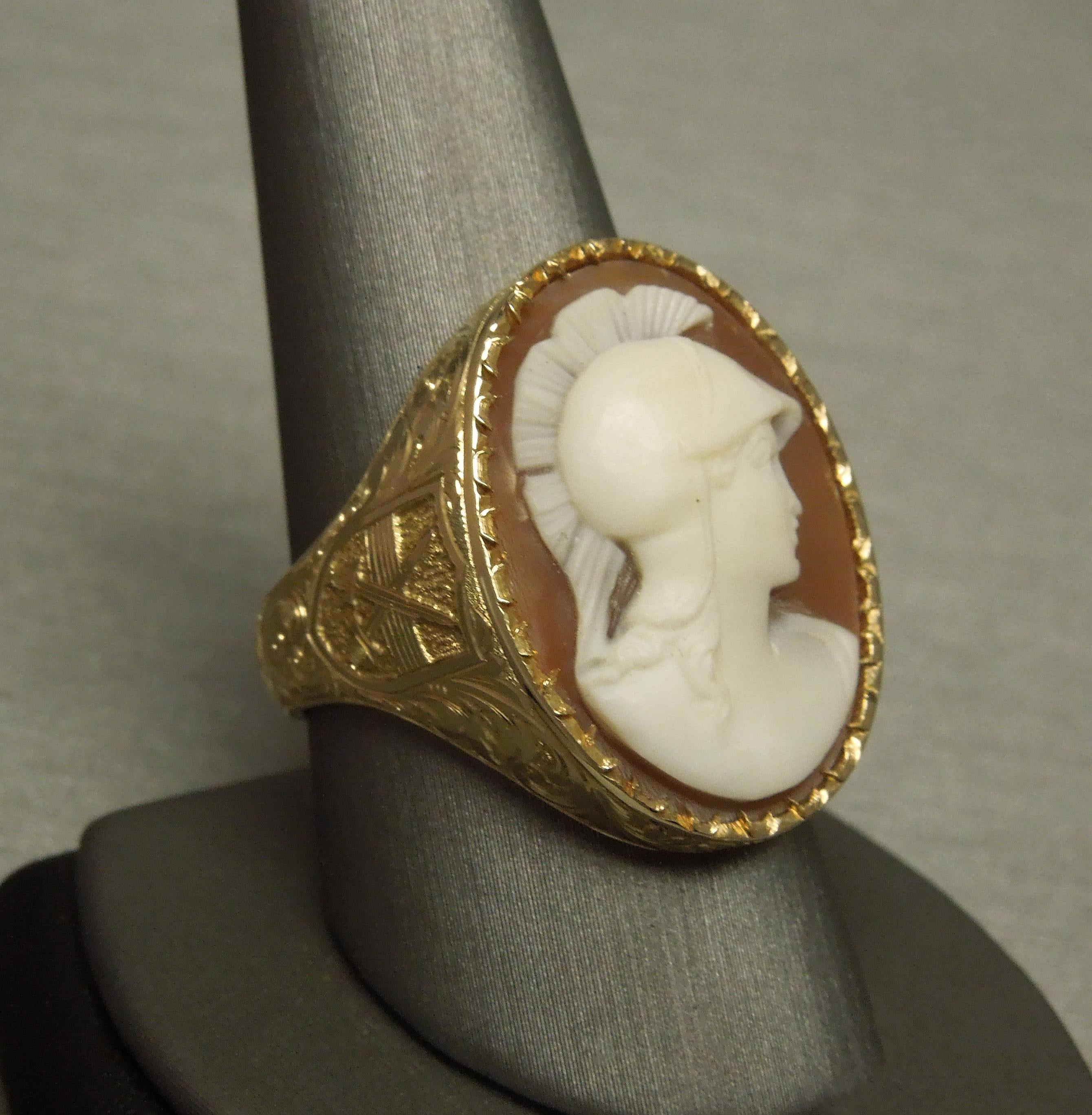 Men's Roman Warrior Cameo and Crossed Swords Ring In Good Condition In METAIRIE, LA