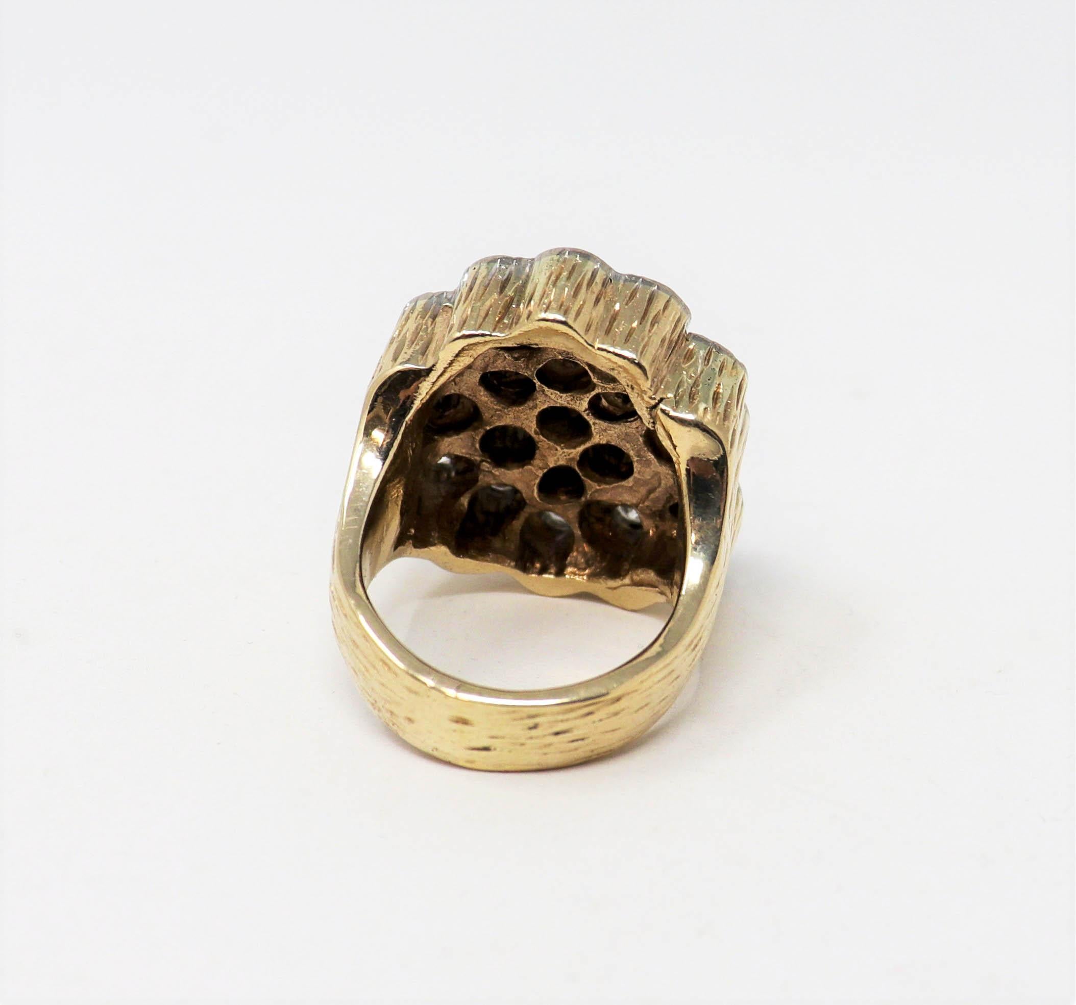 Runder Brillant-Diamant-Cluster-Baumrindenring für Herren 3,71 Karat Gesamtgewicht Faux Bois 2
