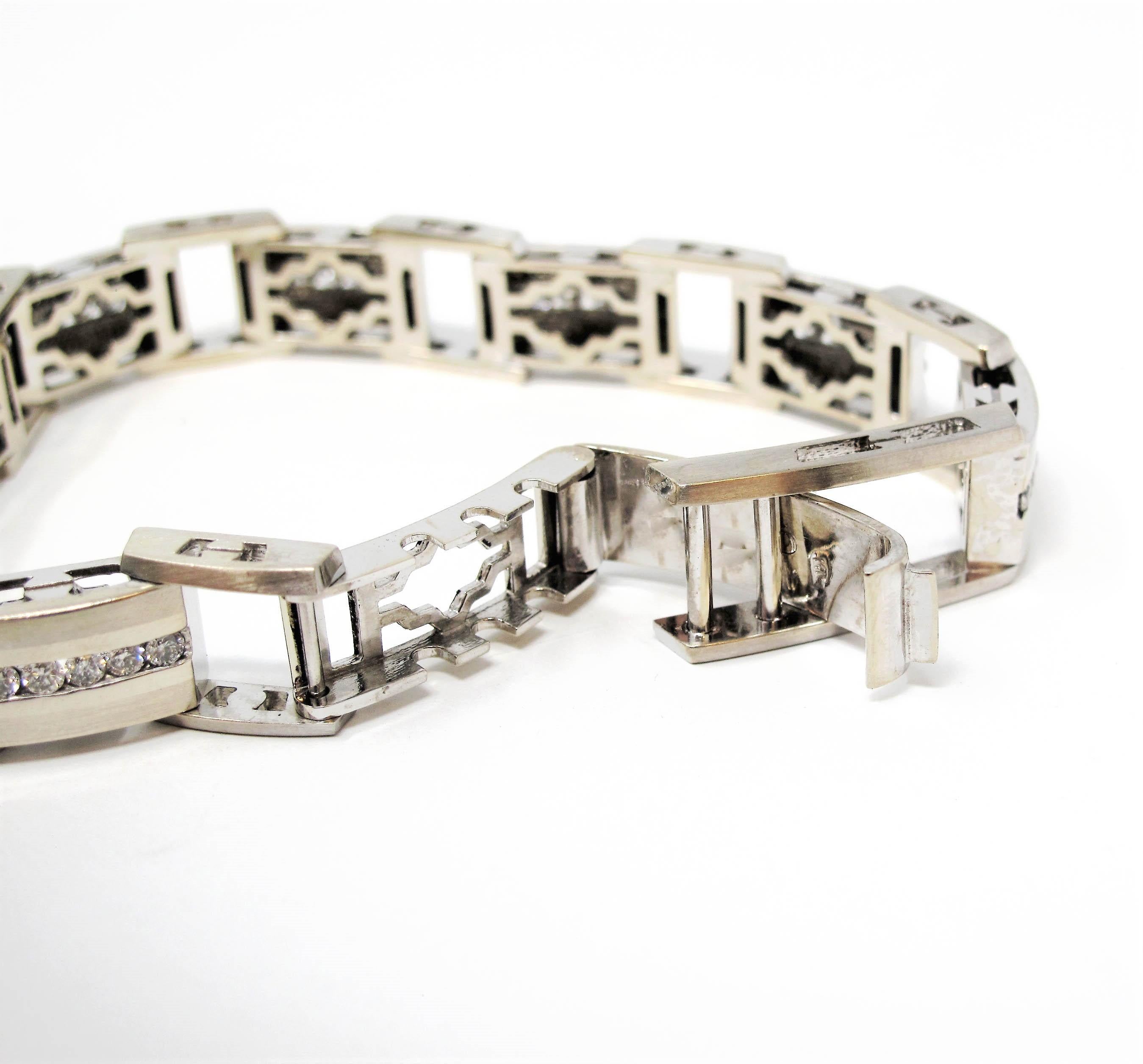 Men's Round Diamond Chain Link Bracelet in 14 Karat White Gold In Good Condition In Scottsdale, AZ