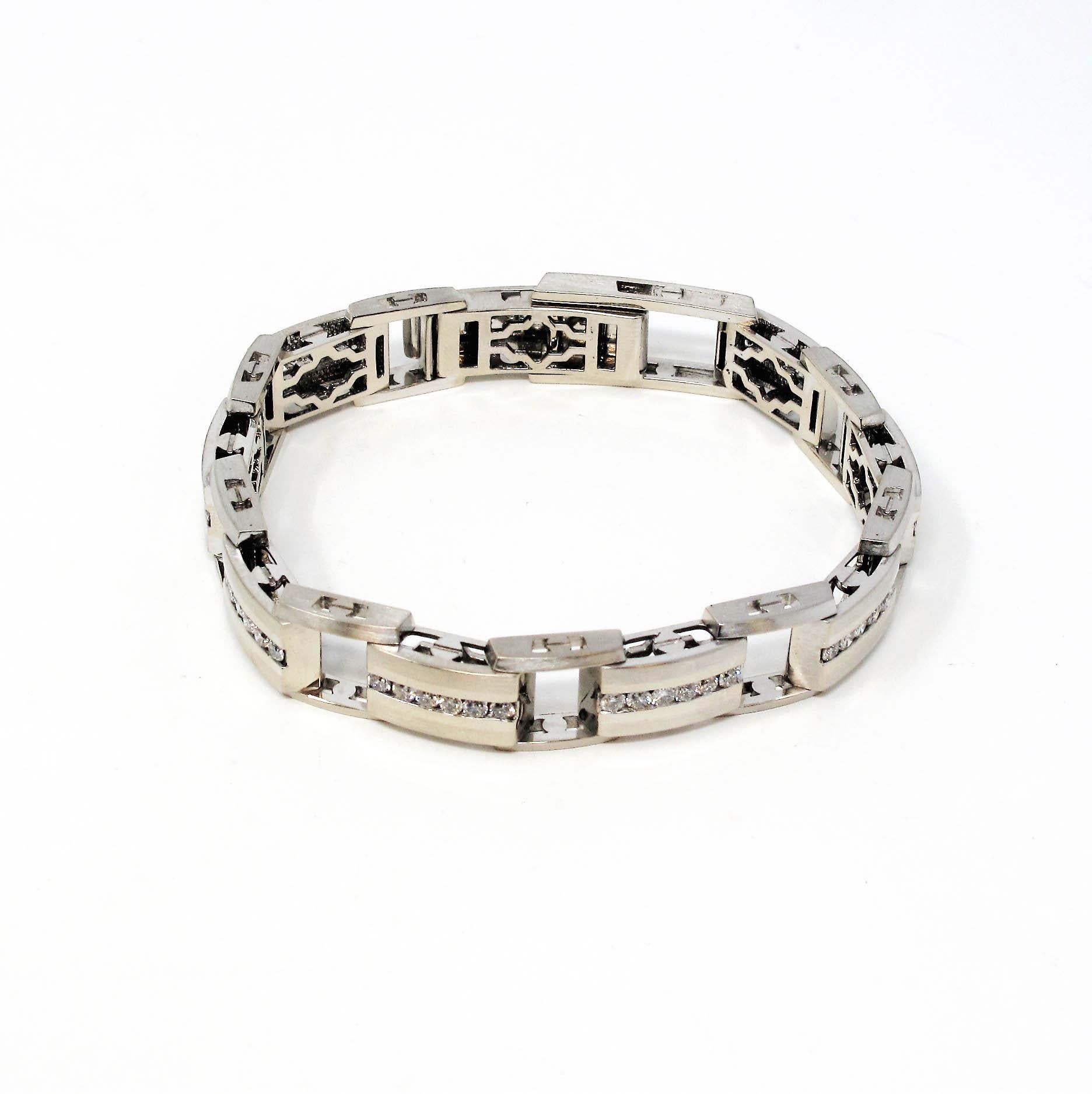 Men's Round Diamond Chain Link Bracelet in 14 Karat White Gold 2