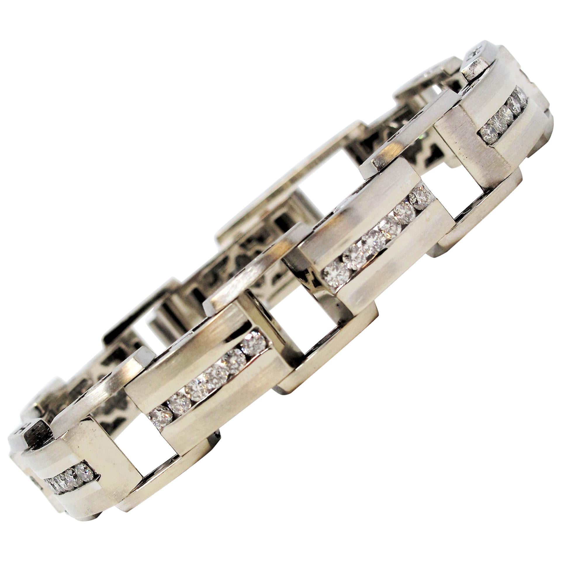 Men's Round Diamond Chain Link Bracelet in 14 Karat White Gold
