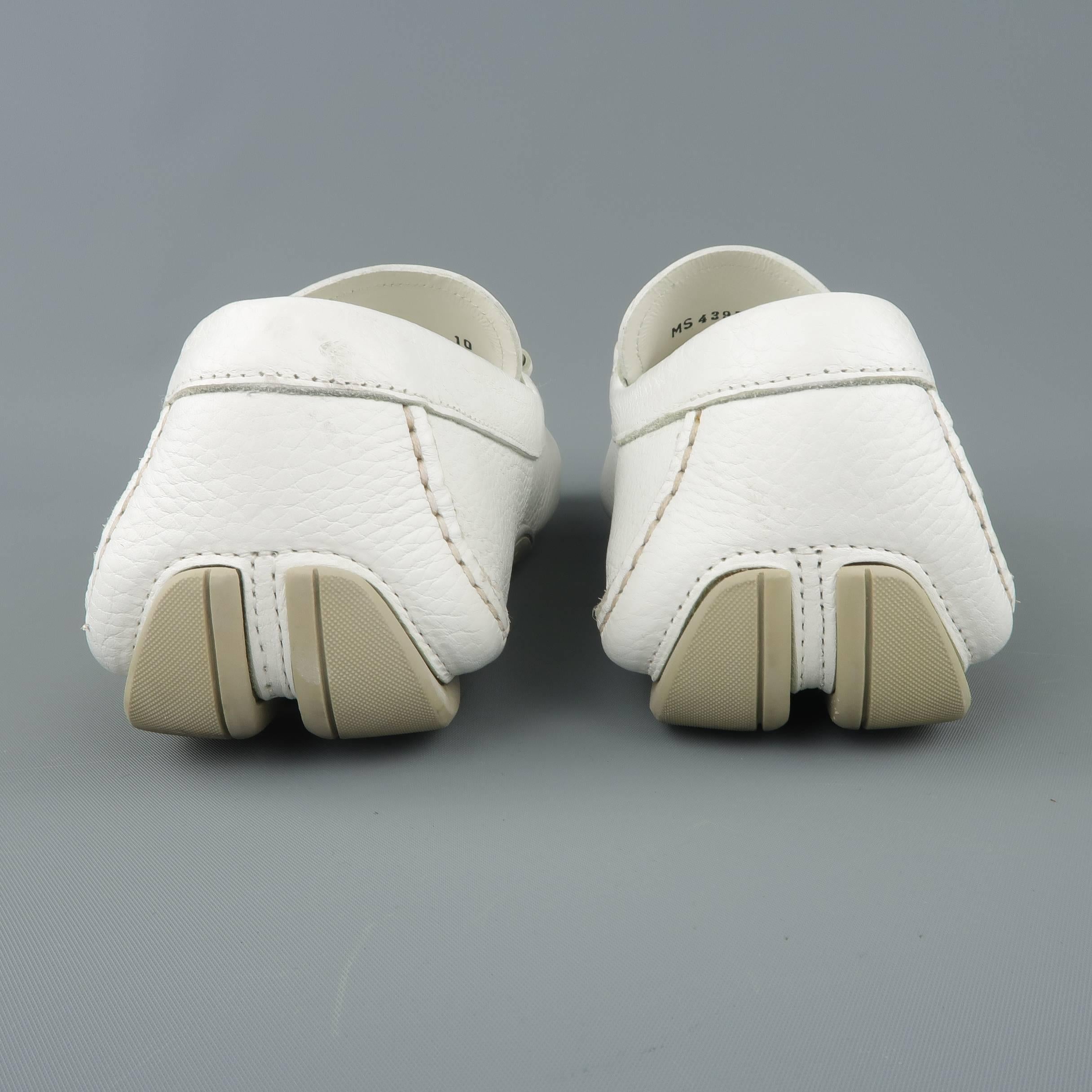 Gray Men's SALVATORE FERRAGAMO Size 11 White Leather Silver Horsebit Driver Loafers
