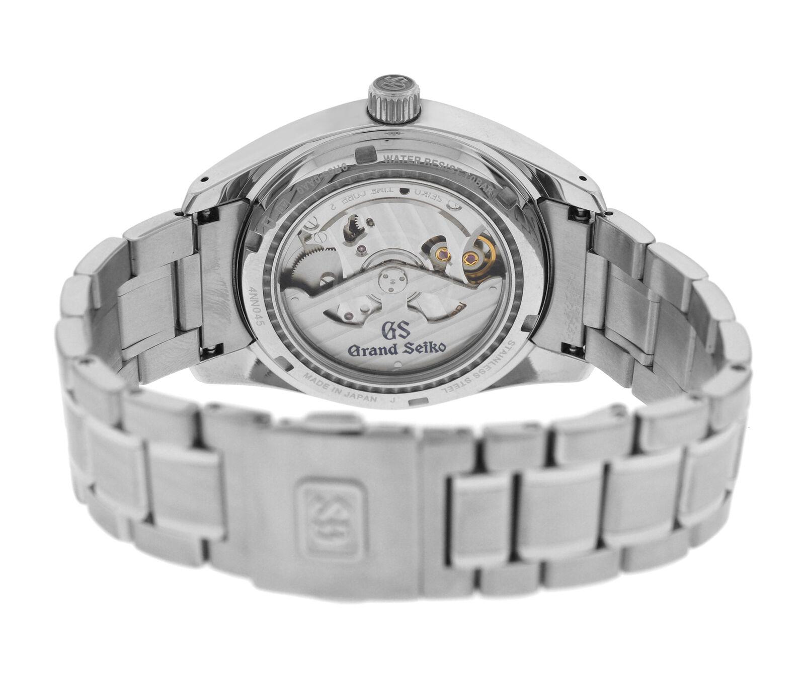 Men's Seiko Grand Seiko Spring Drive 9R65-0AA0 Automatic Watch In Excellent Condition For Sale In New York, NY