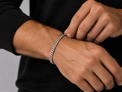 Men's Solid Platinum 4.1mm Cuban Curb Link Chain Link 7.75in. Bracelet