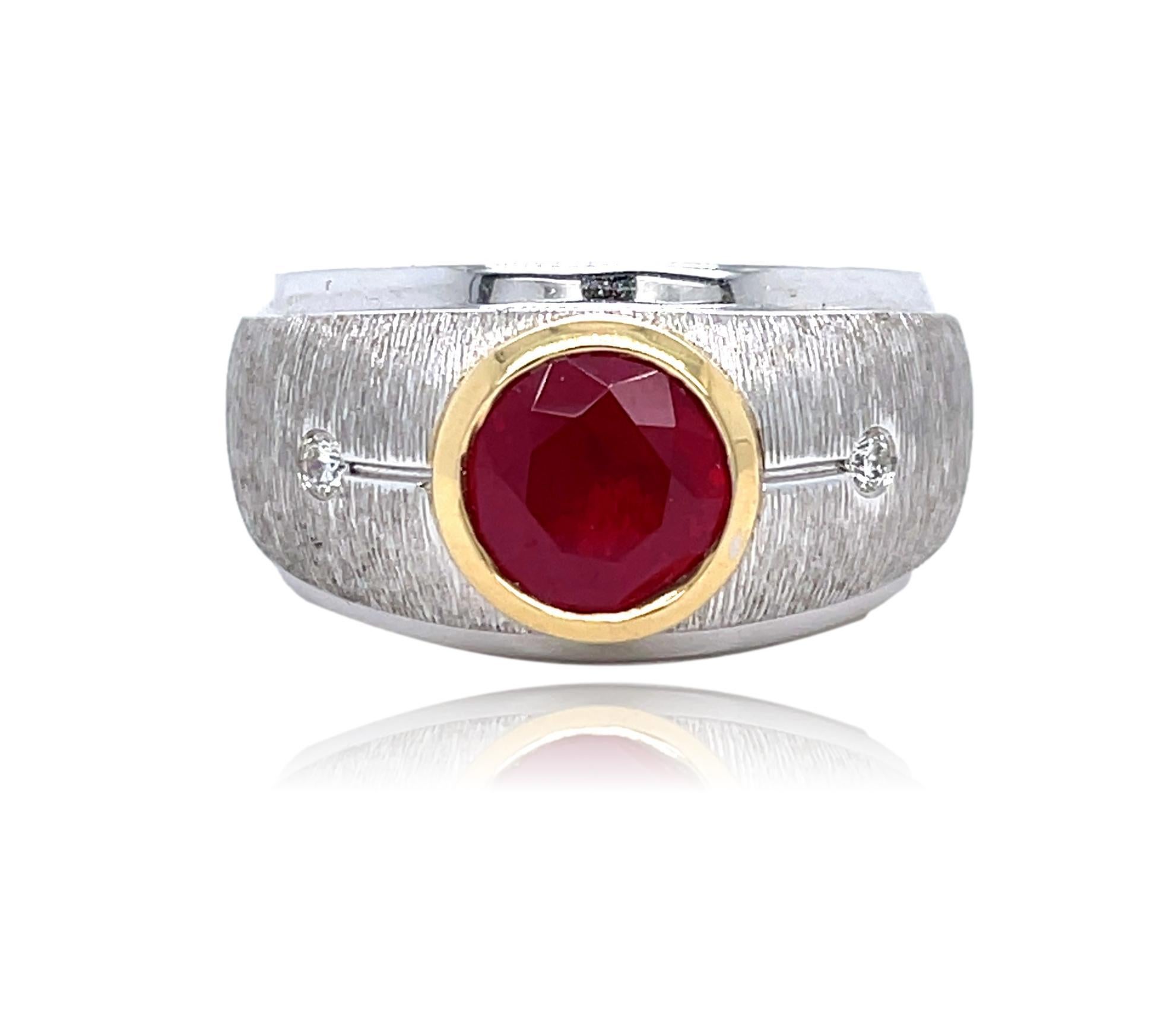 Men's Spinel and Diamond 14KYW Gold Ring In New Condition For Sale In New York, NY