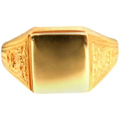Men's Square Deck Signet Ring 14 Karat Hungary