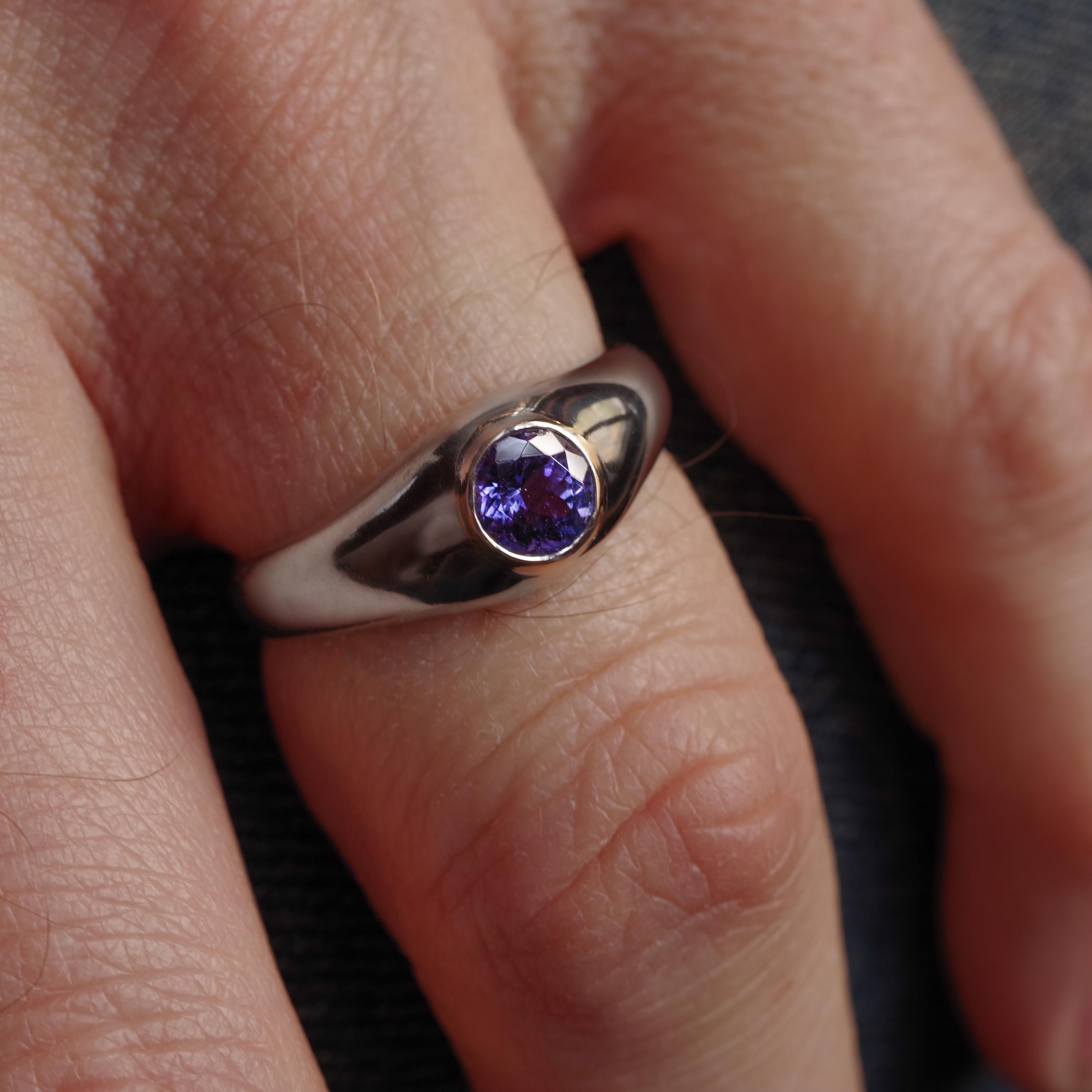Men's Tanzanite Ring Is Dashing Not Flashy In New Condition In Southbury, CT
