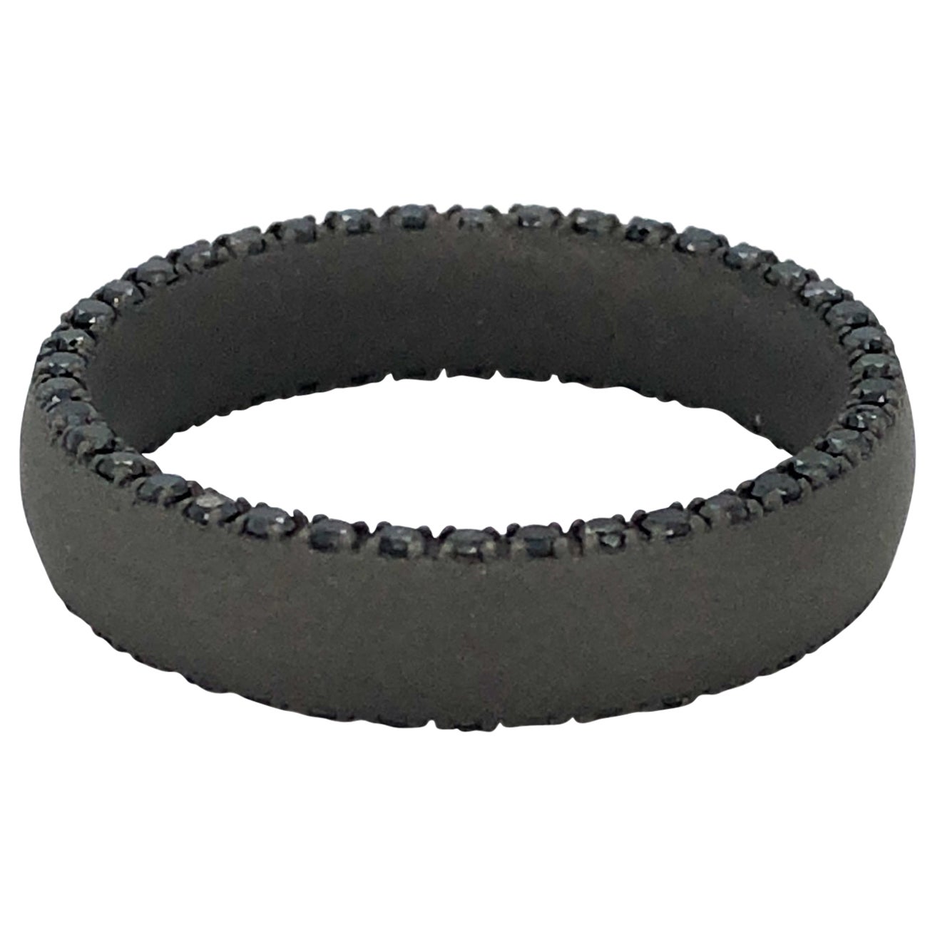 Herren-Ring aus Titan mit rundem schwarzem Diamanten