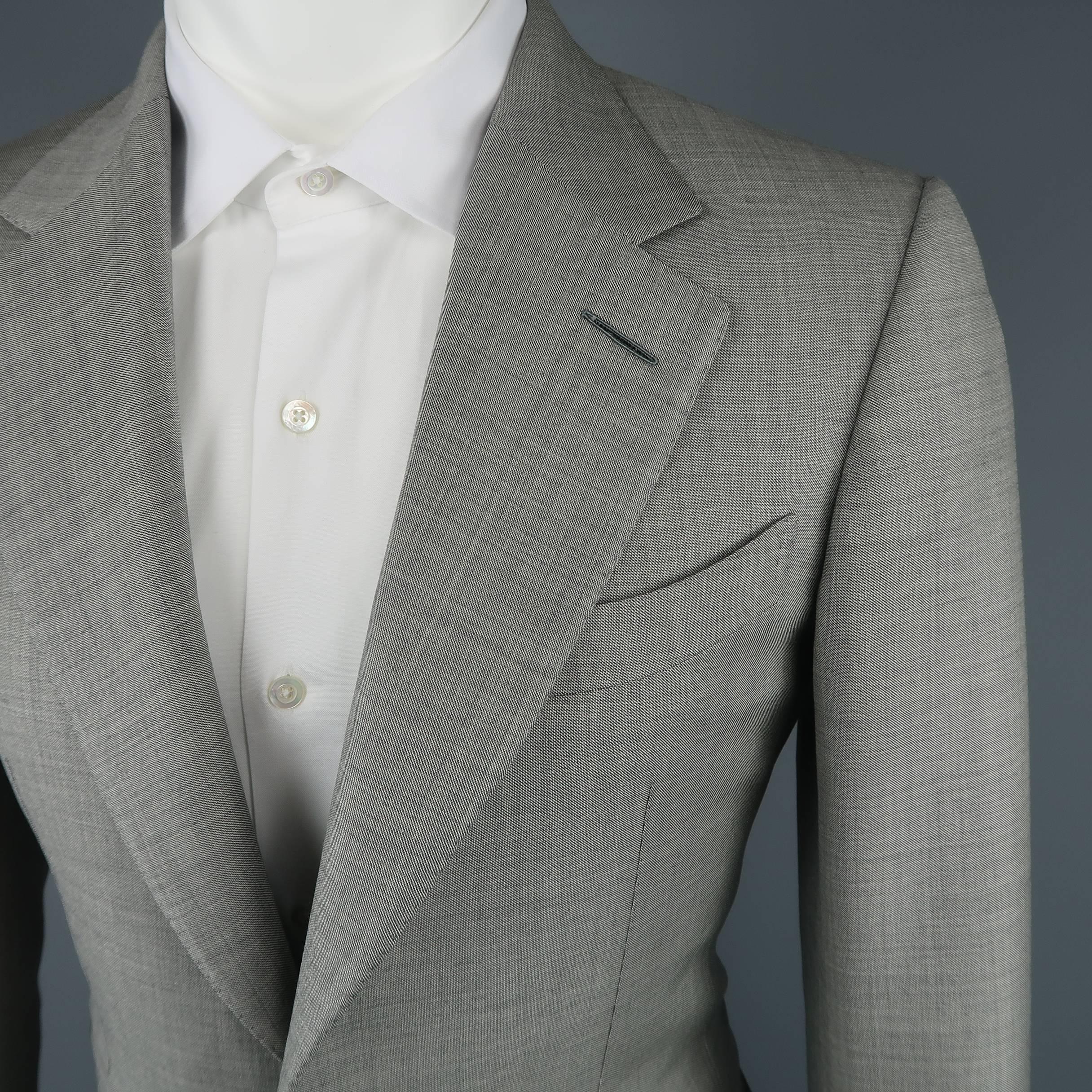 Herren-Anzug aus hellgrauer Wolle mit 2 Knöpfen und Revers von Tom Ford (Grau)